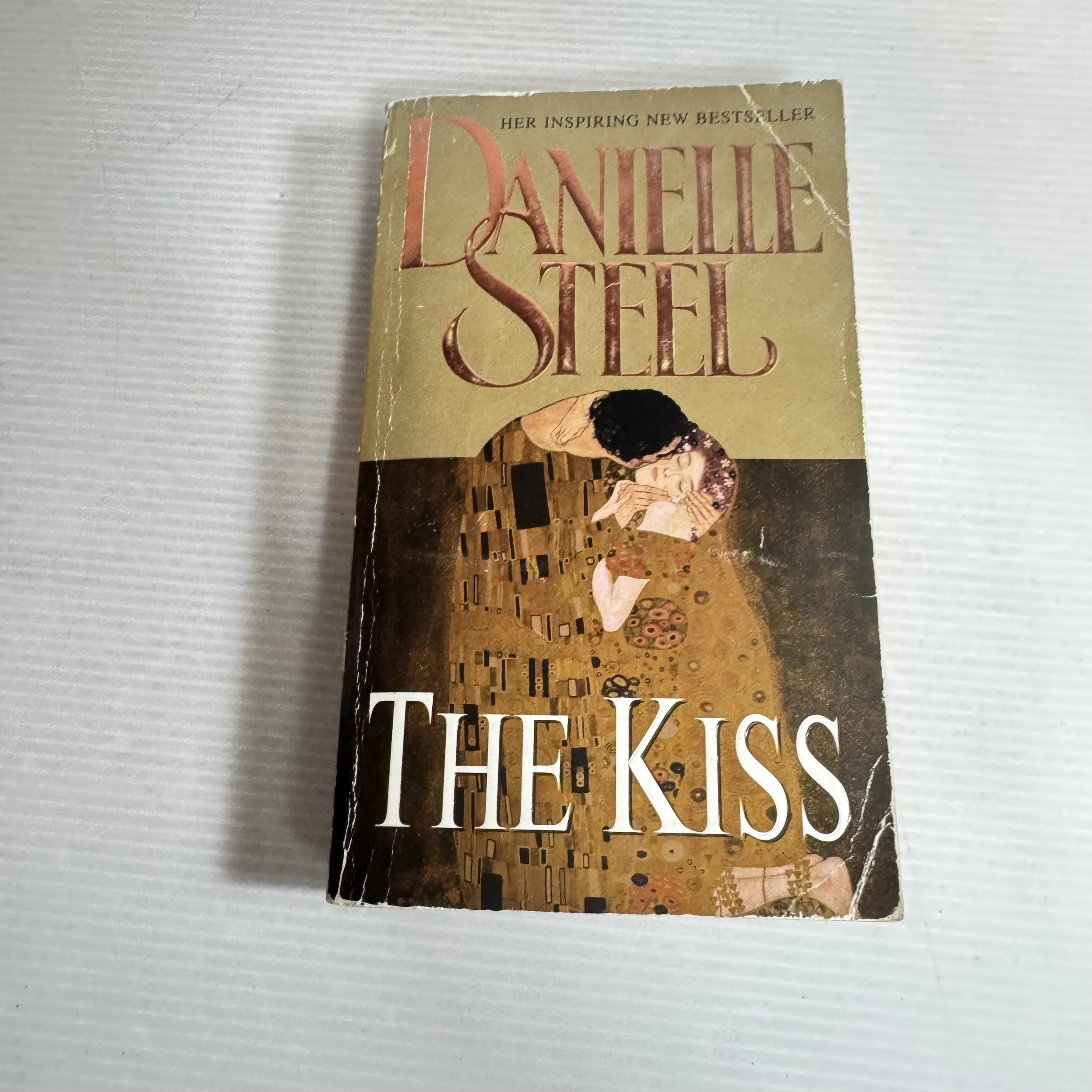 The Kiss - Danielle Steel