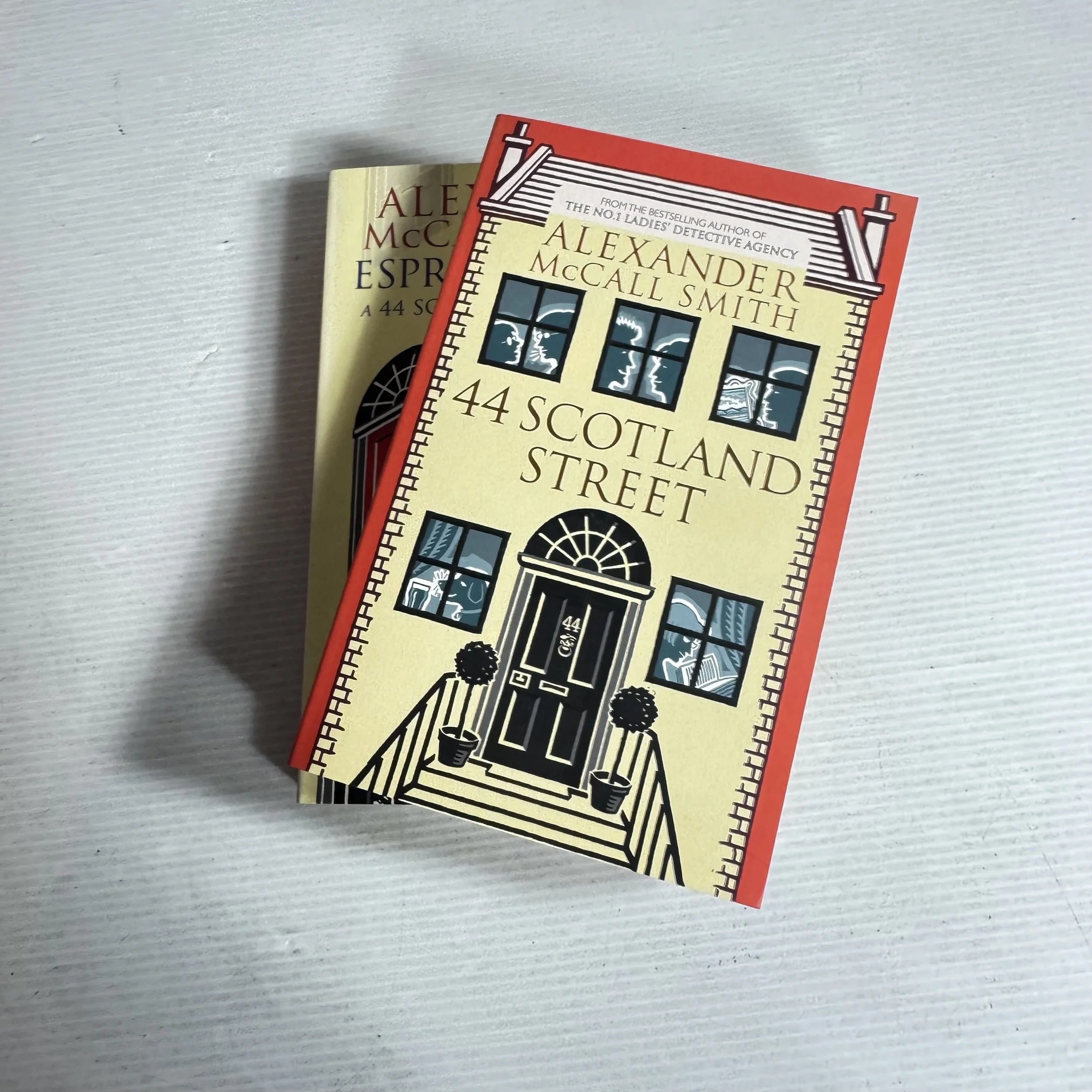 Alexander McCall Smith: 44 Scotland Street Book Bundle x 2 (435)