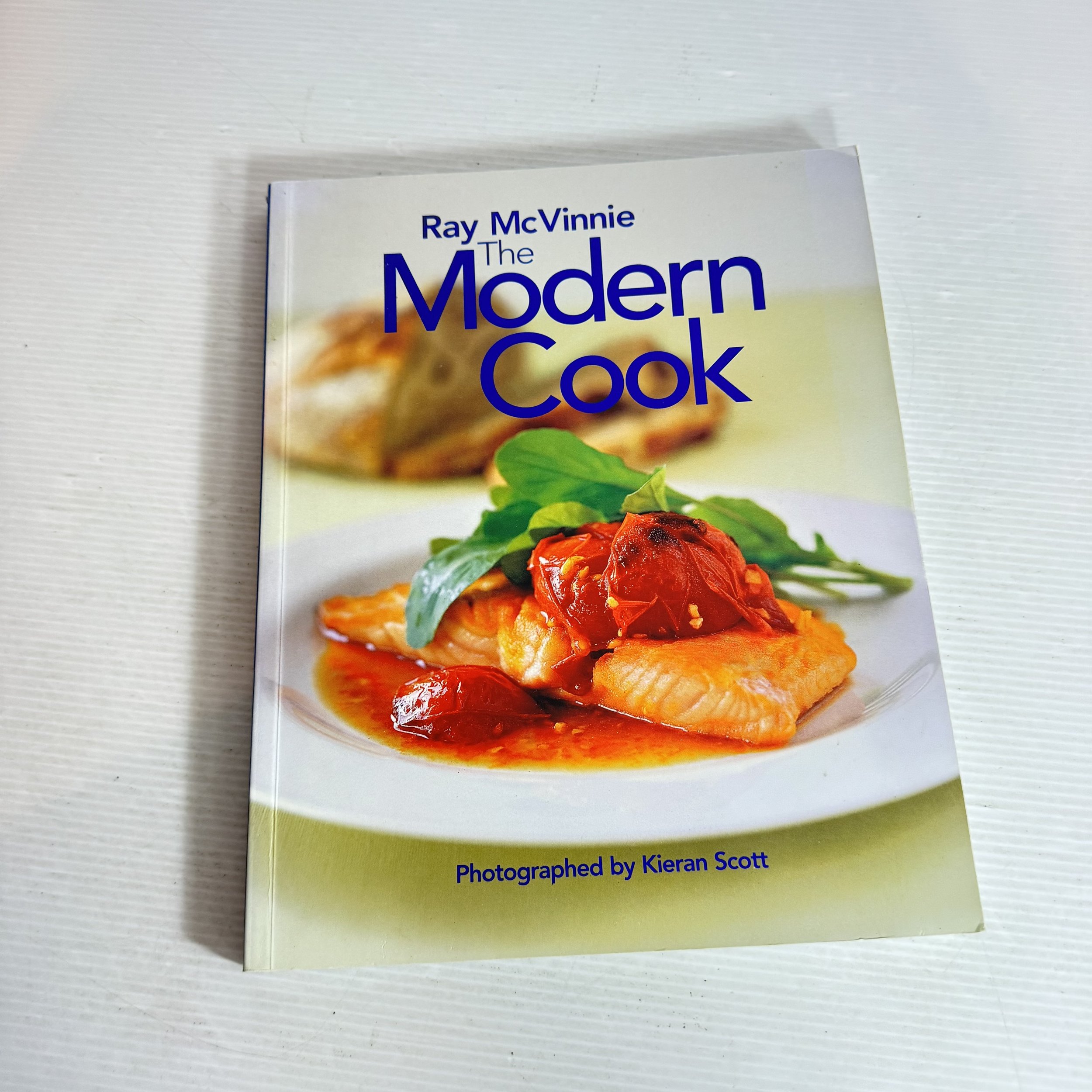 The Modern Cook - Ray McVinnie