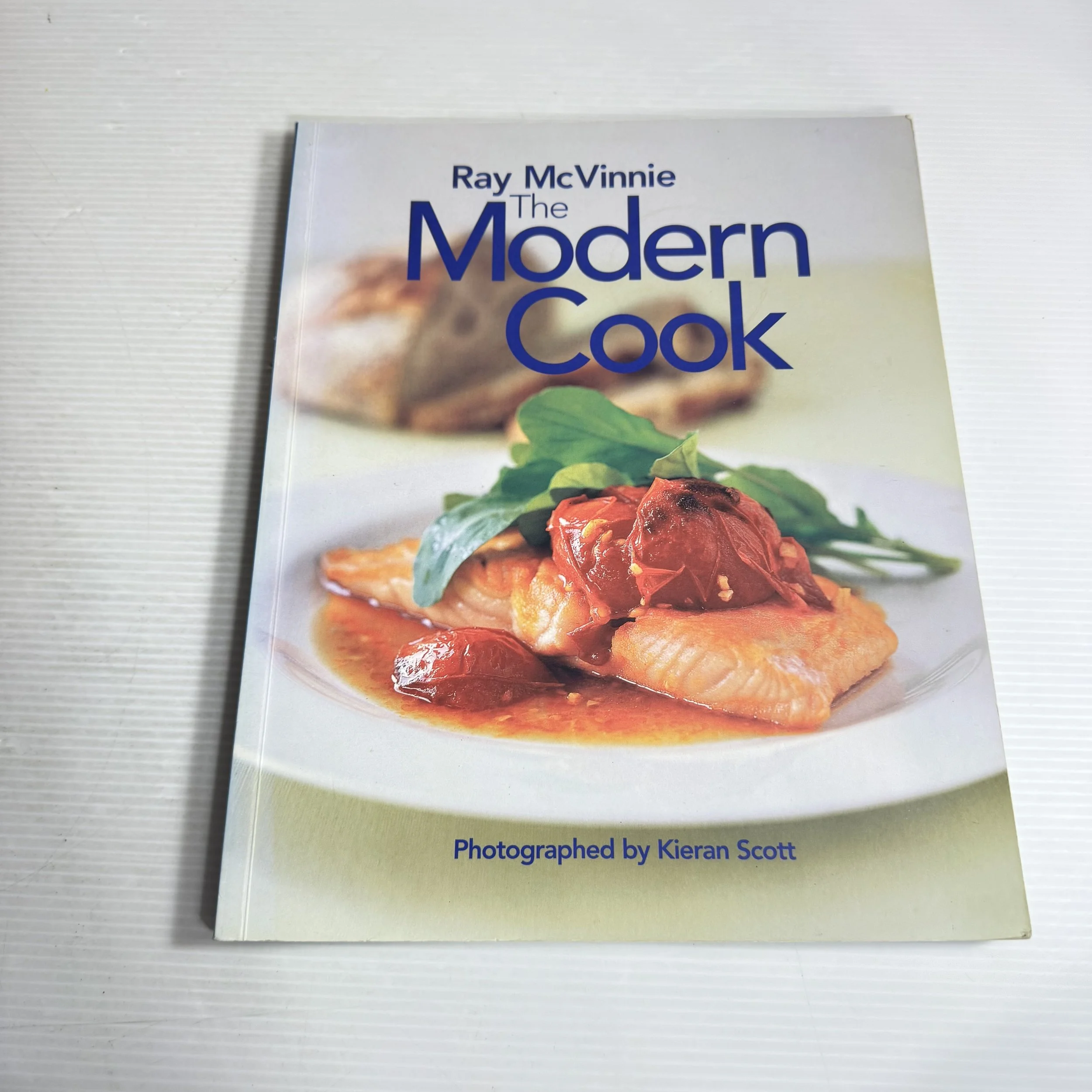 The Modern Cook - Ray McVinnie