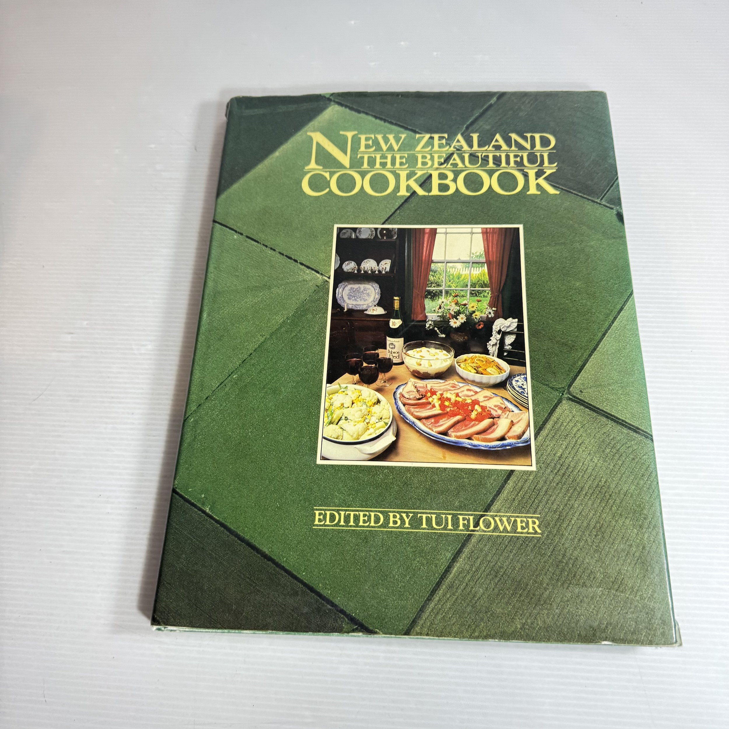 New Zealand The Beautiful Cookbook -  Edited by Tui Flower (Vintage 1990)