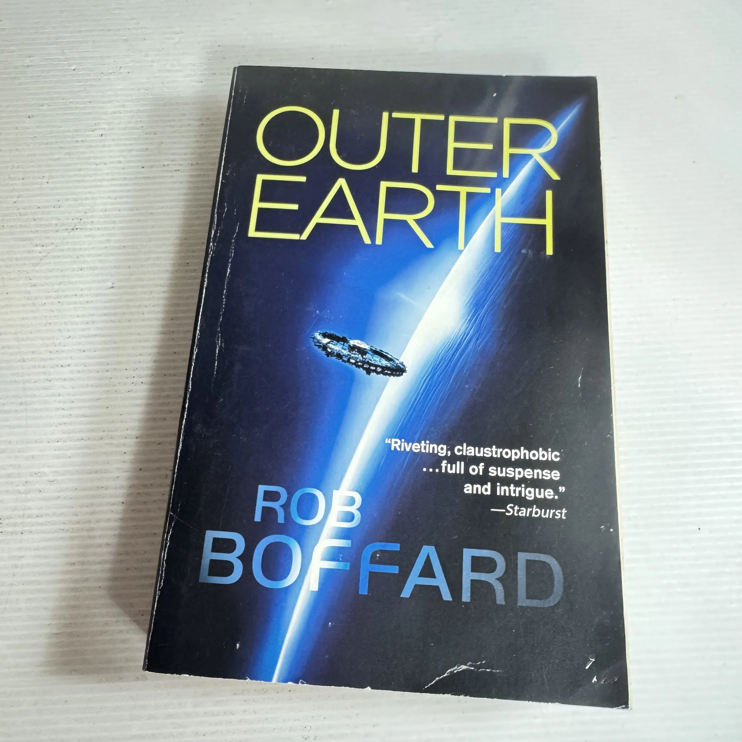 Outer Earth - Rob Boffard