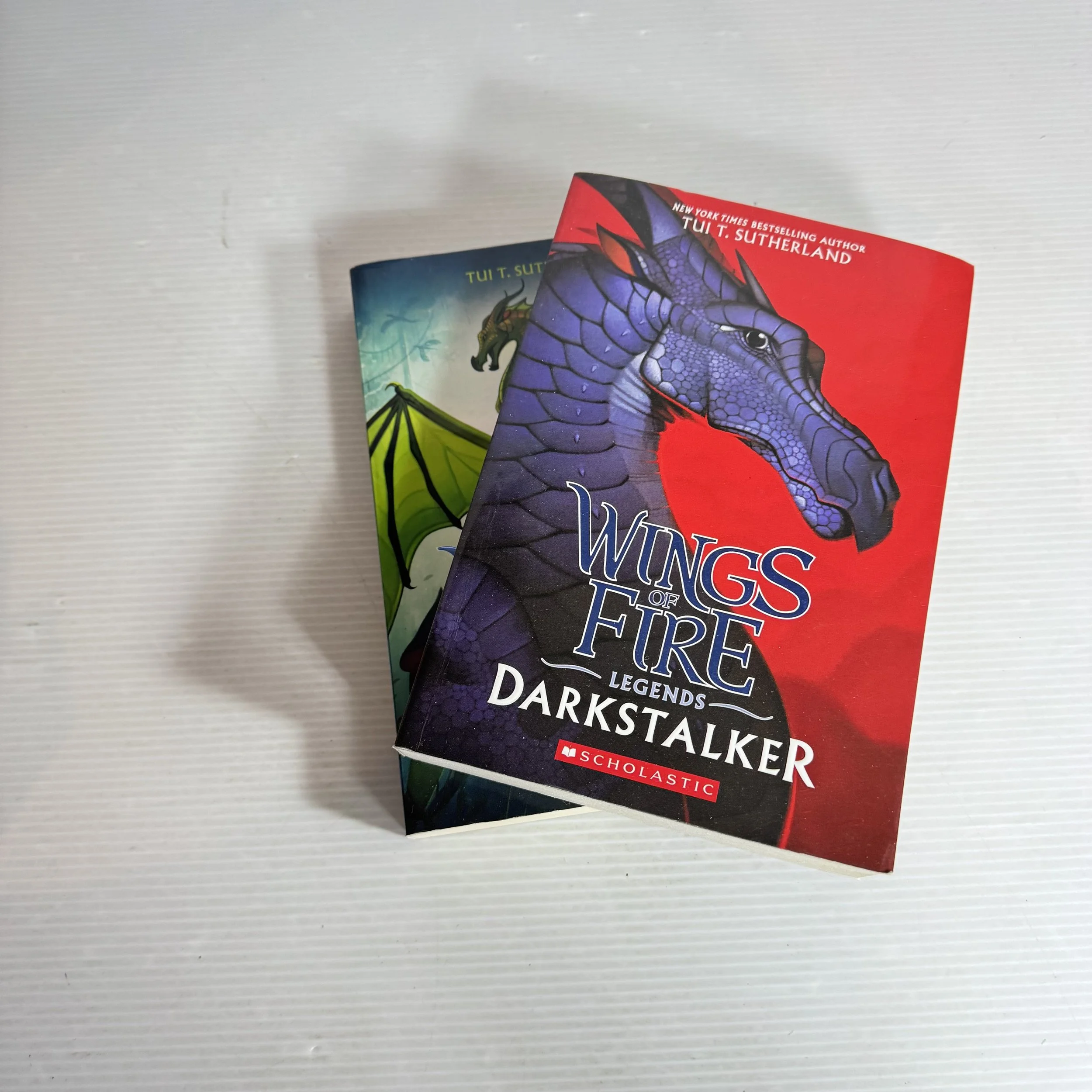 Wings of Fire Book Bundle x 2 The Poison Jungle (Book 13) & Legends : Darkstalker - Tui T. Sutherland