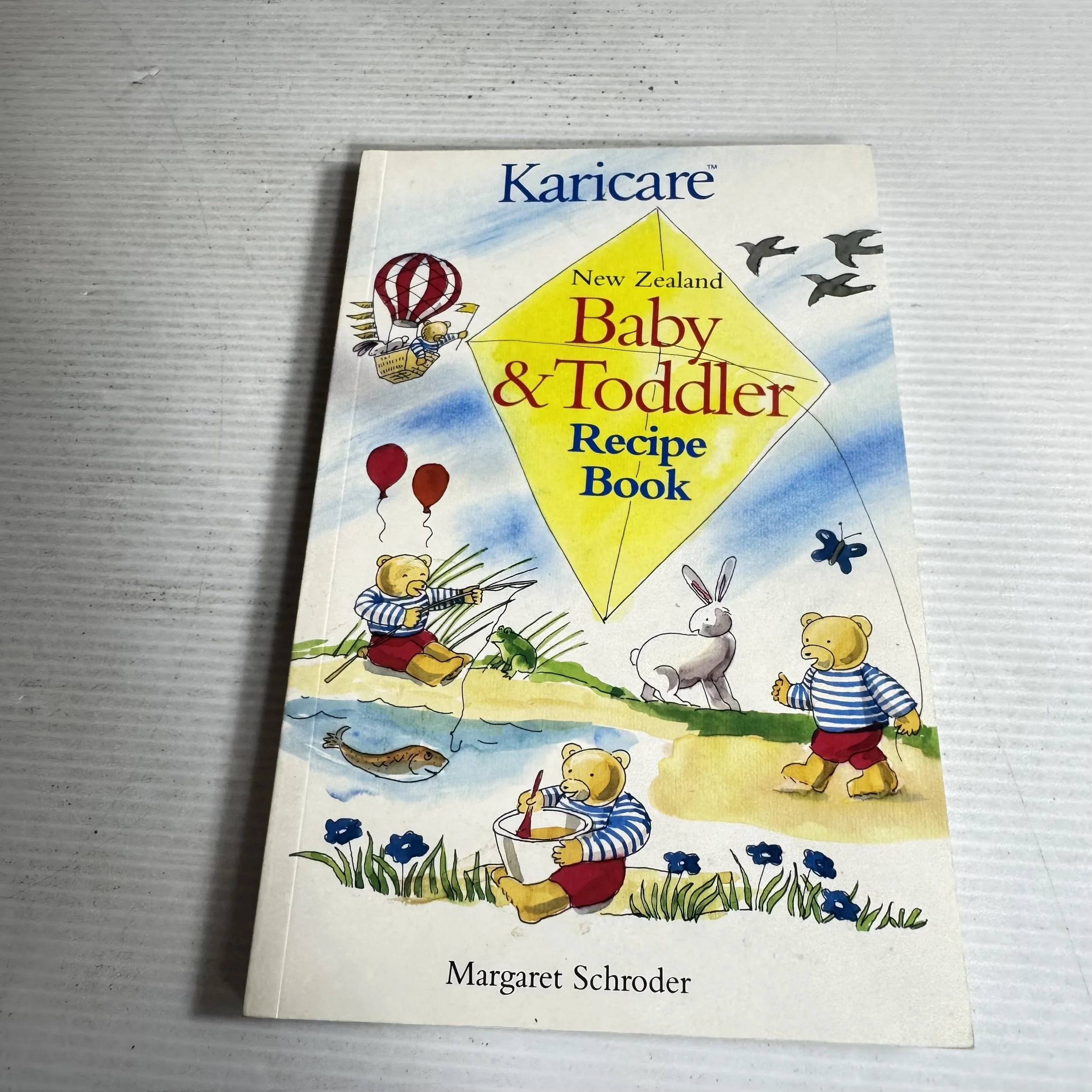 Karicare New Zealand Baby And Toddler Recipe Book - Margaret Schroder
