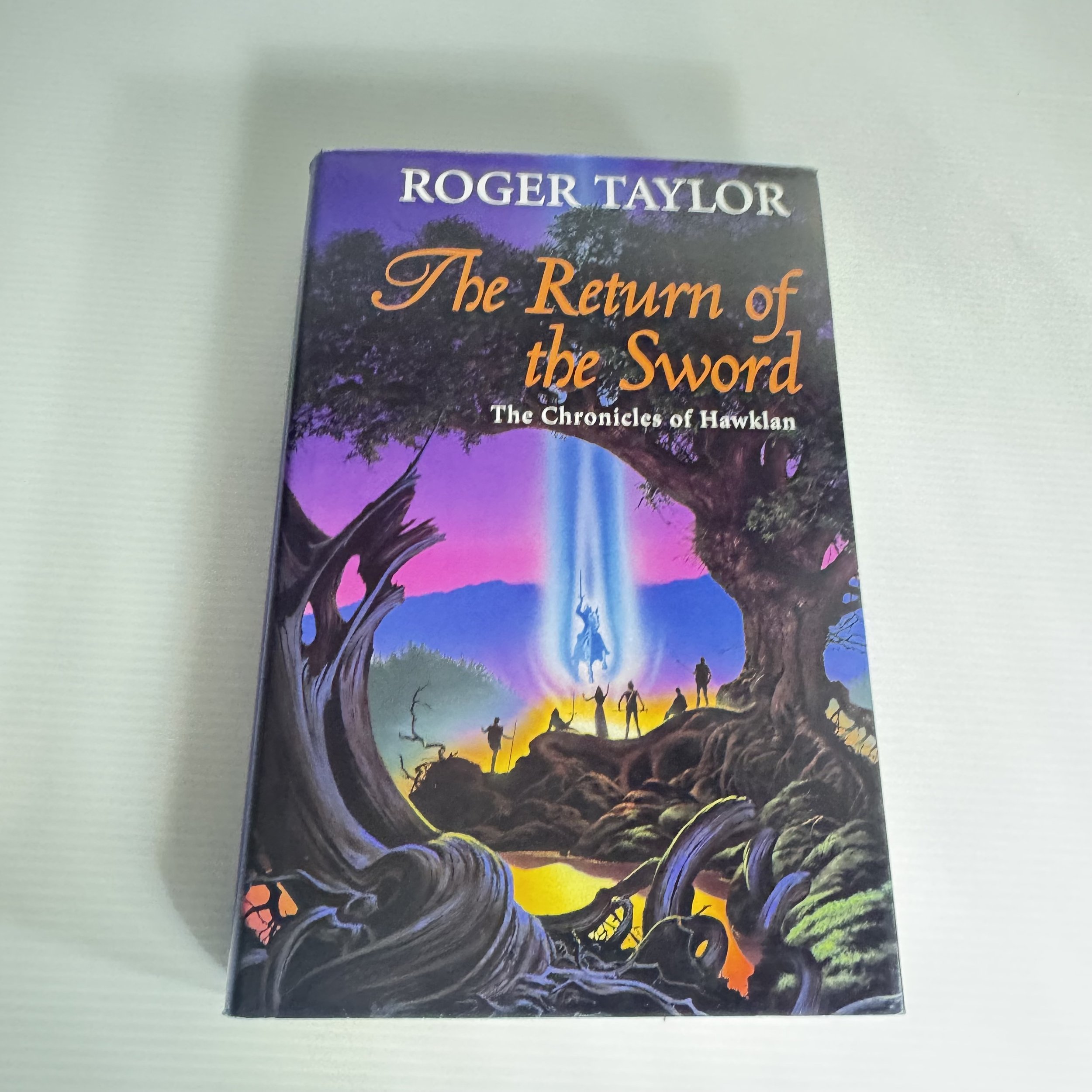 The Return of the Sword : The Chronicles of Hawklan - Rodger Taylor (Vintage First Edition 1999)