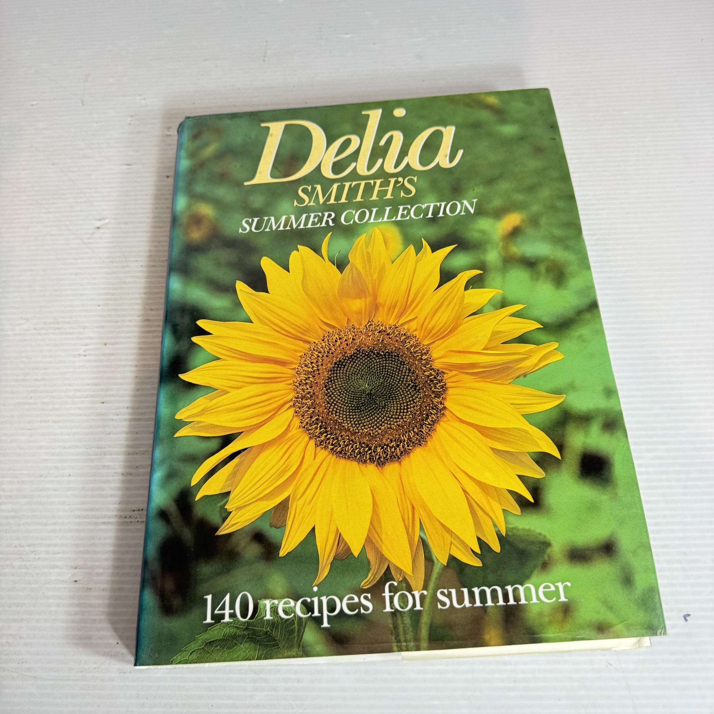 Delia Smith's Summer Collection : 140 Recipes for Summer