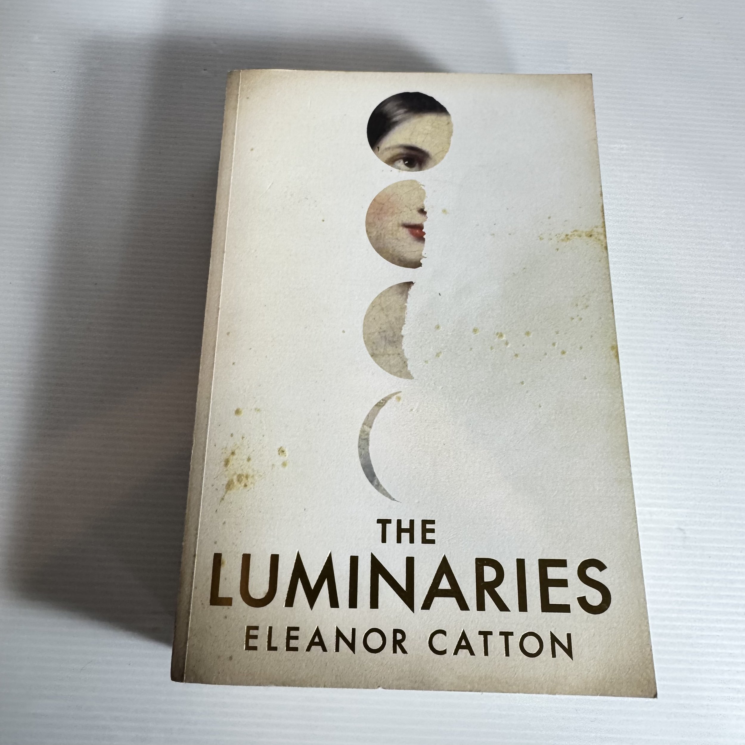 The Luminaries - Eleanor Catton