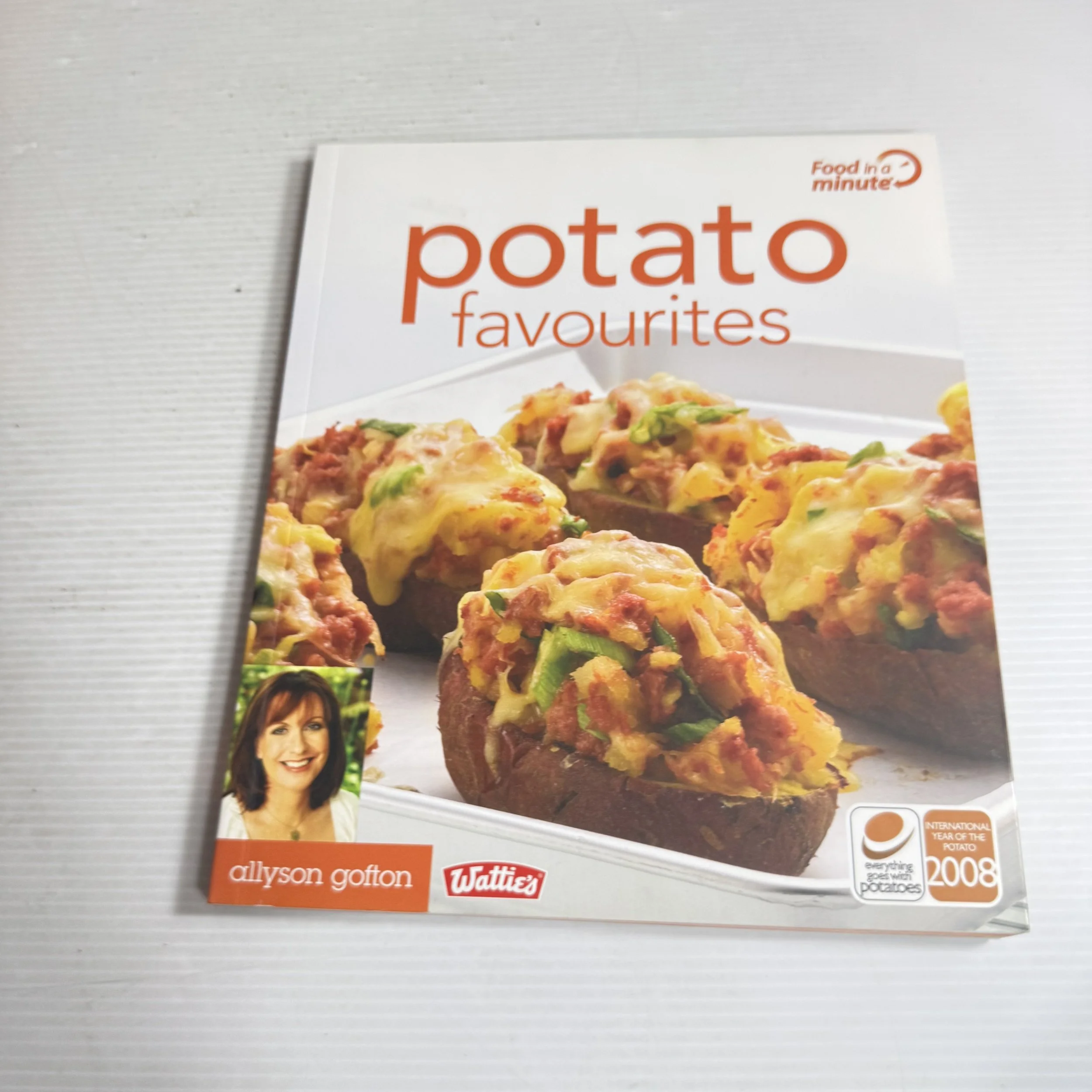 Food In A Minute : Potato Favourites - Allyson Gofton