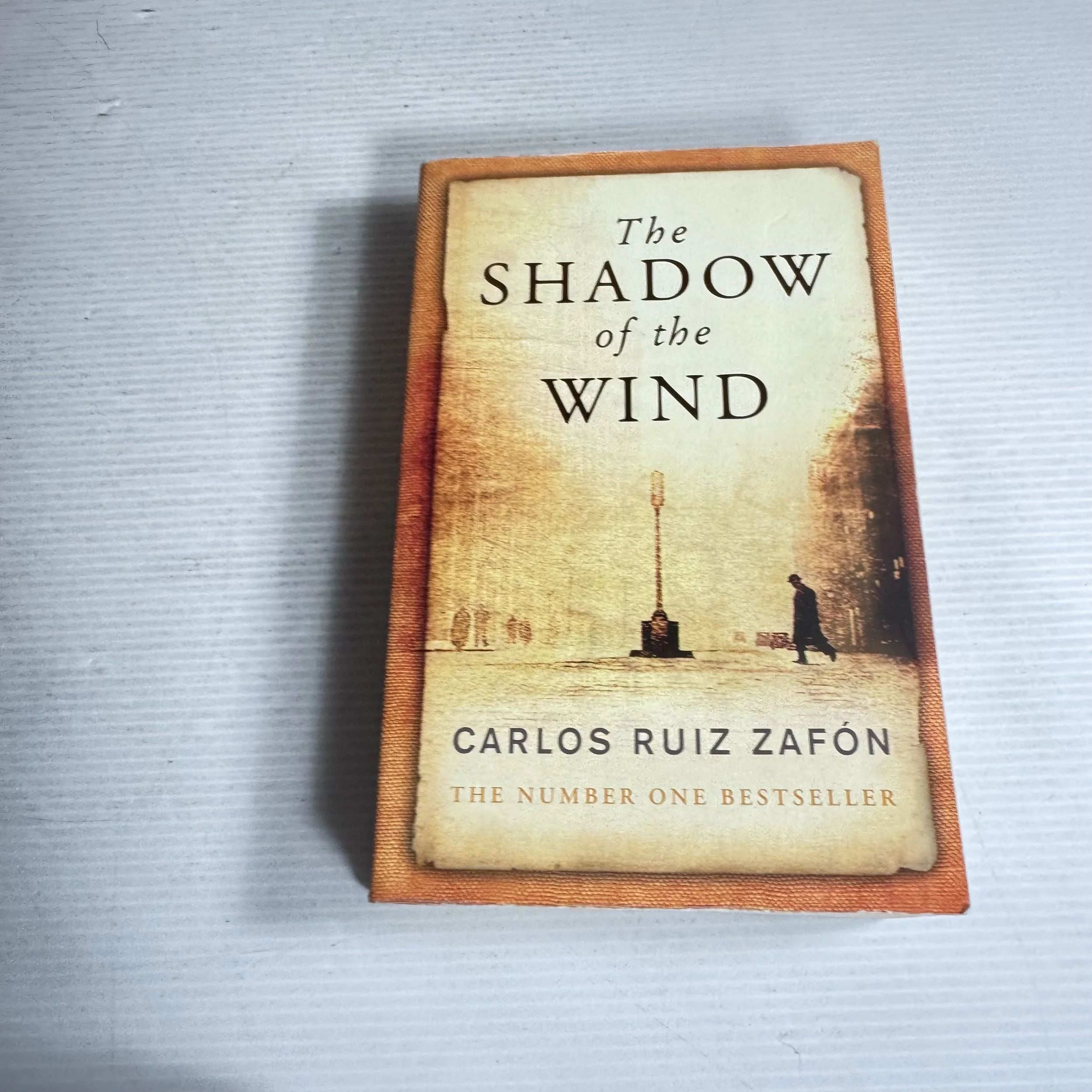 The Shadow of the Wind - Carlos Ruiz Zafon