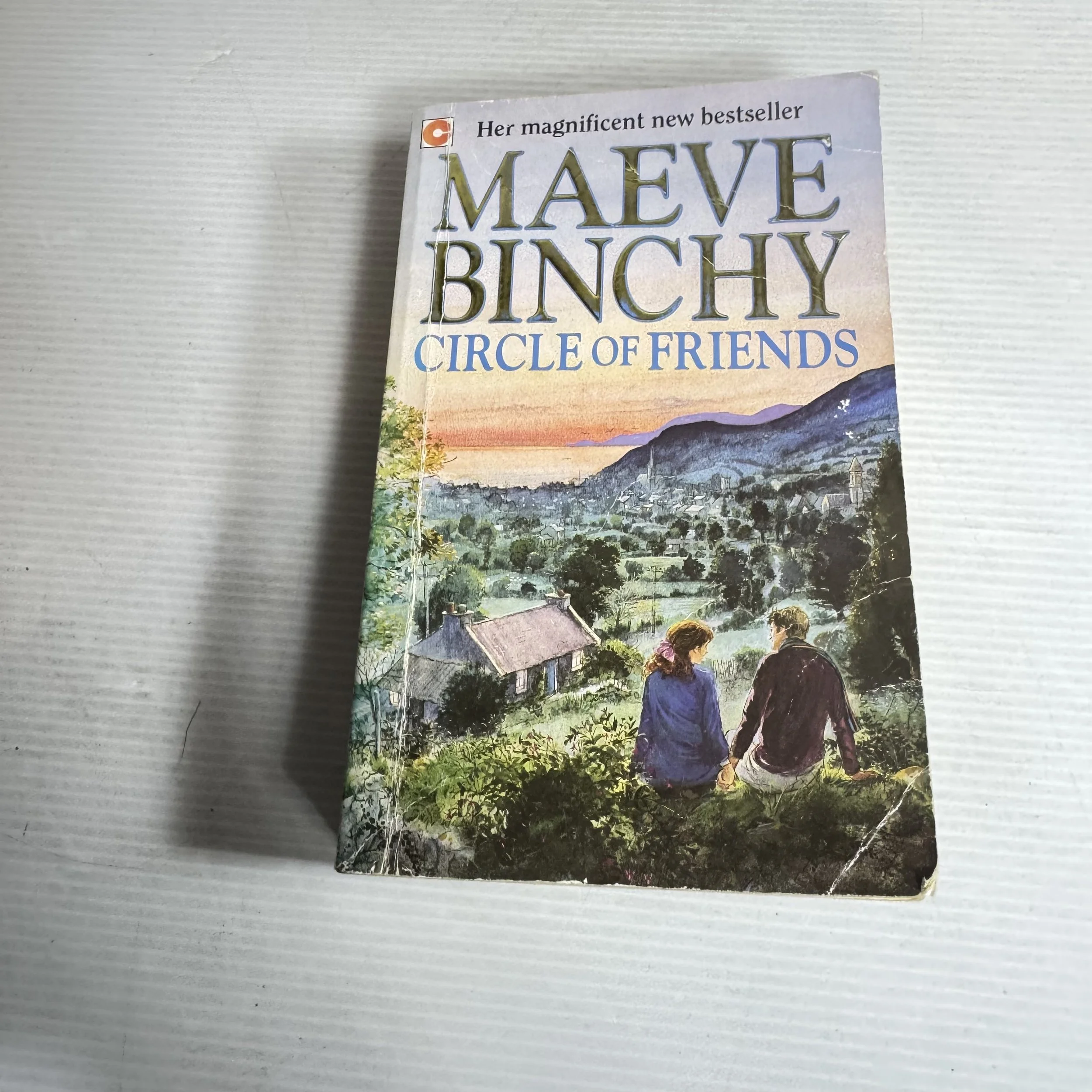 Circle of Friends - Maeve Binchy