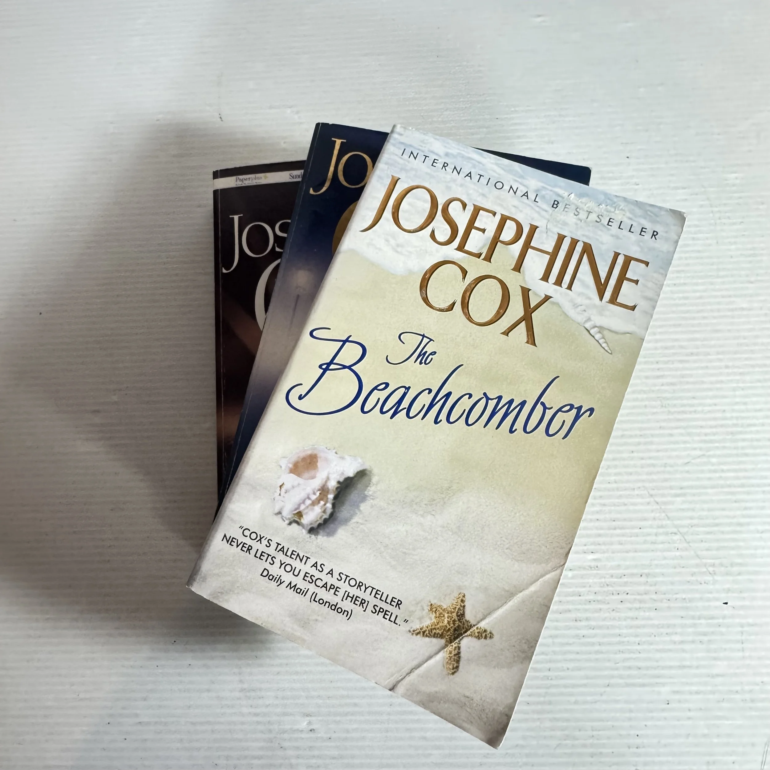 Josephine Cox Book Bundle x3 (639) Songbird, Journey's End & The Beachcomber
