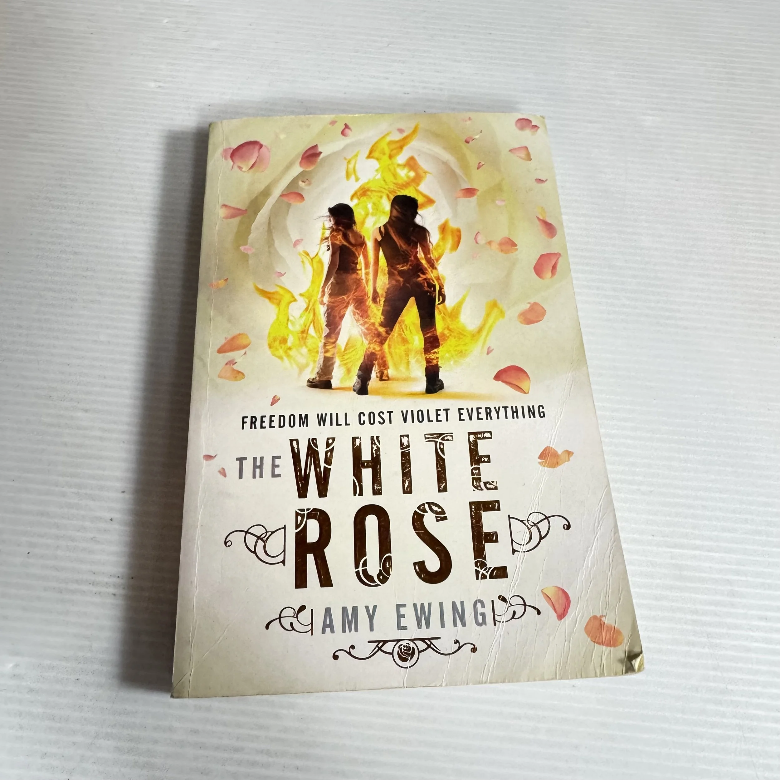 The White Rose - Amy Ewing