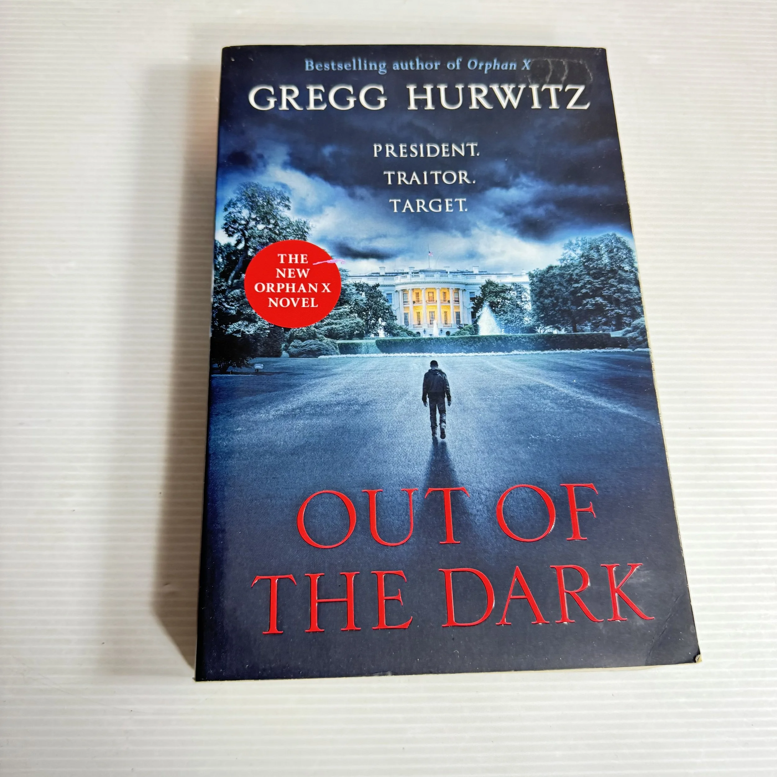 Out of The Dark - Gregg Hurwitz