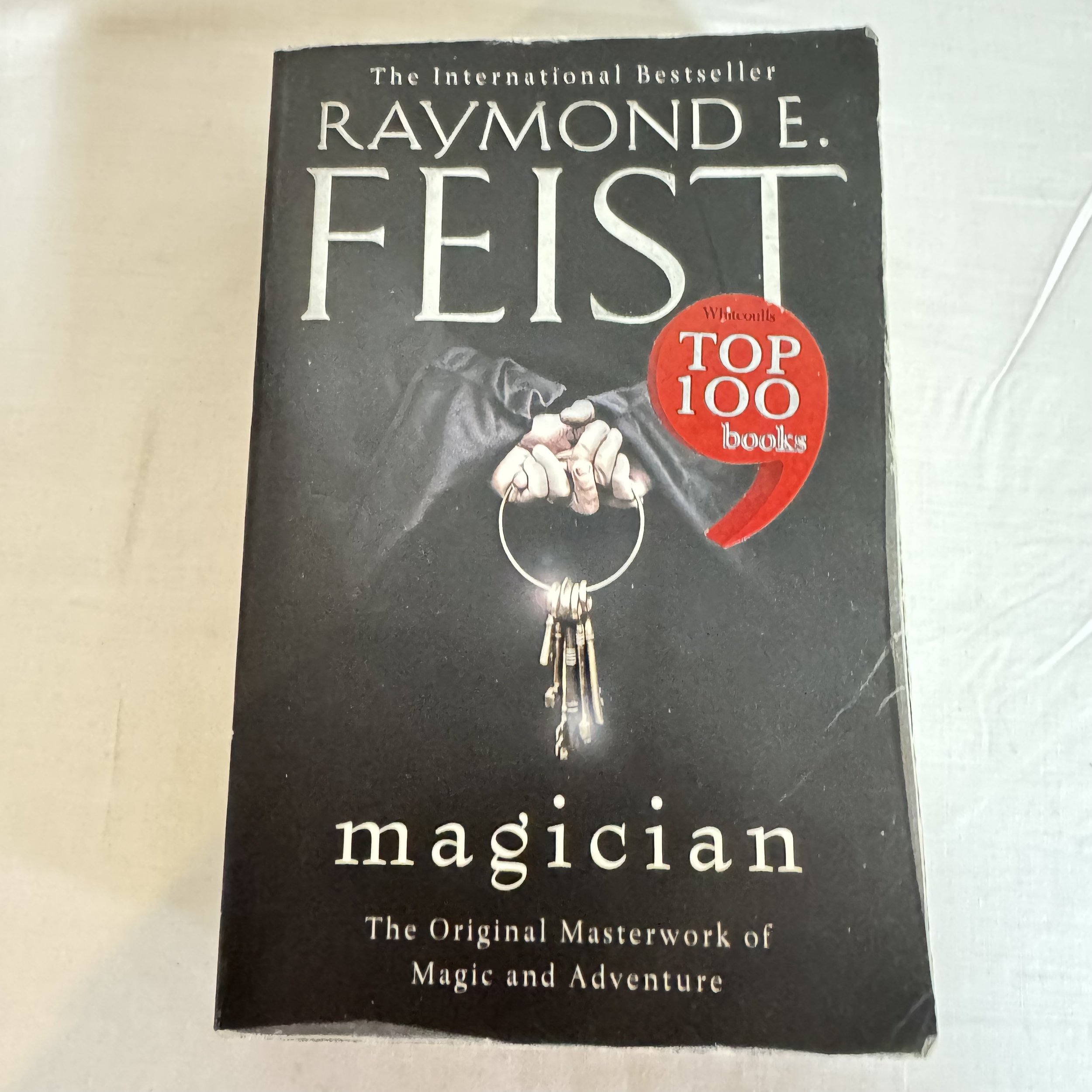 Magician - Raymonde E Feist