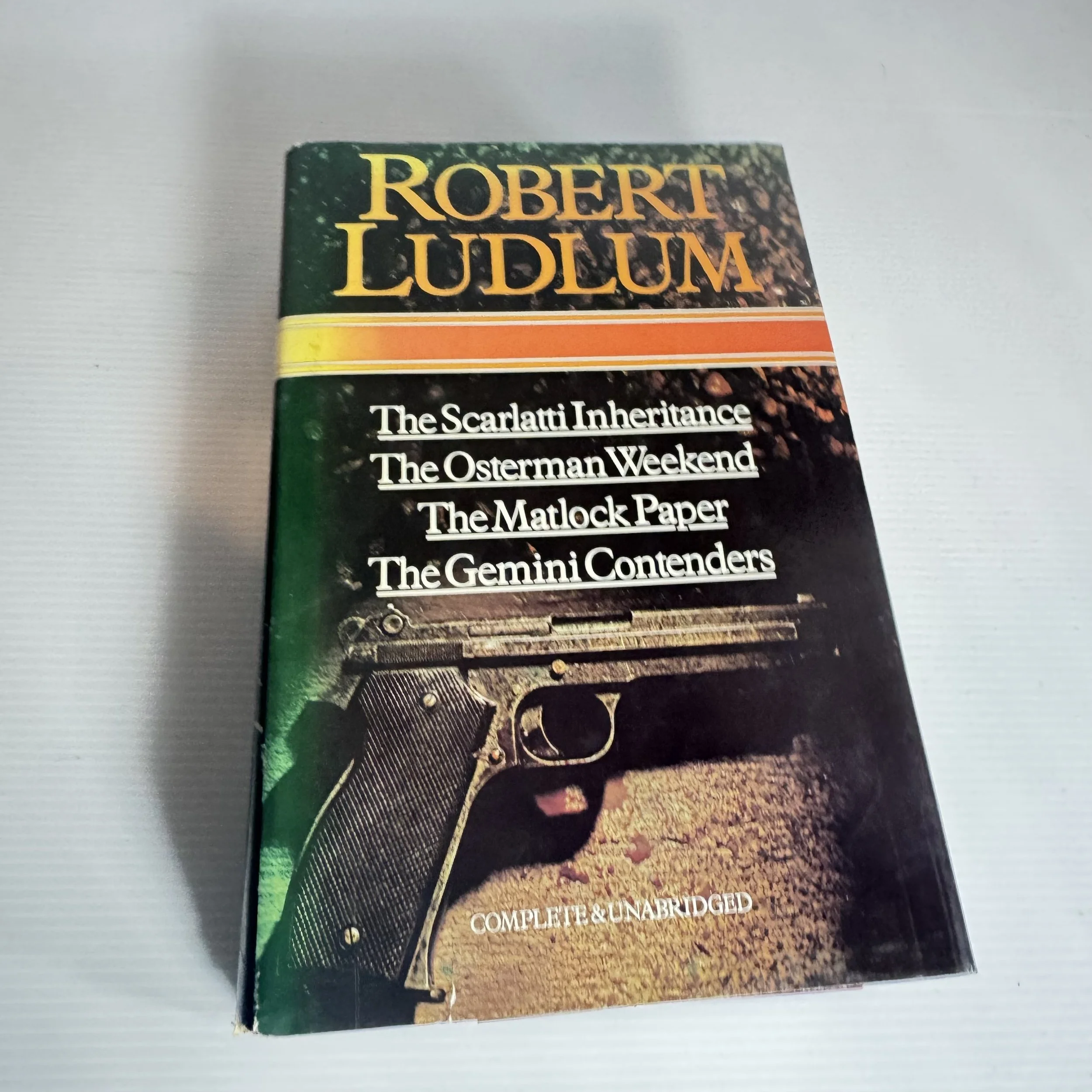 Robert Ludlum 5 Stories In 1 Book