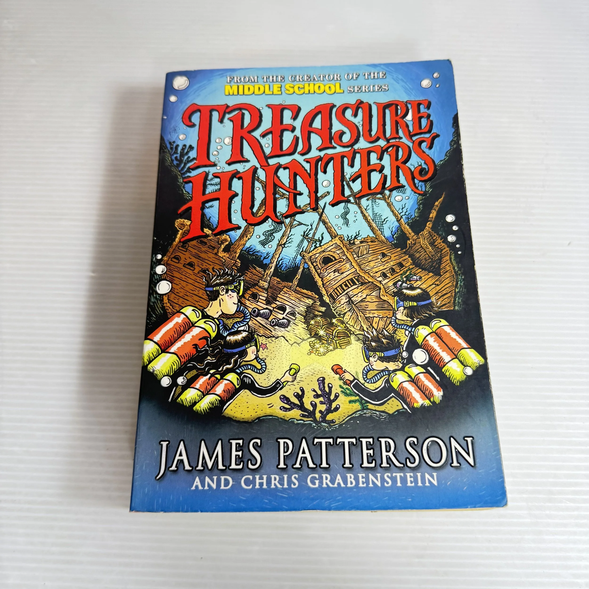 Treasure Hunters - James Patterson & Chris Grabenstein