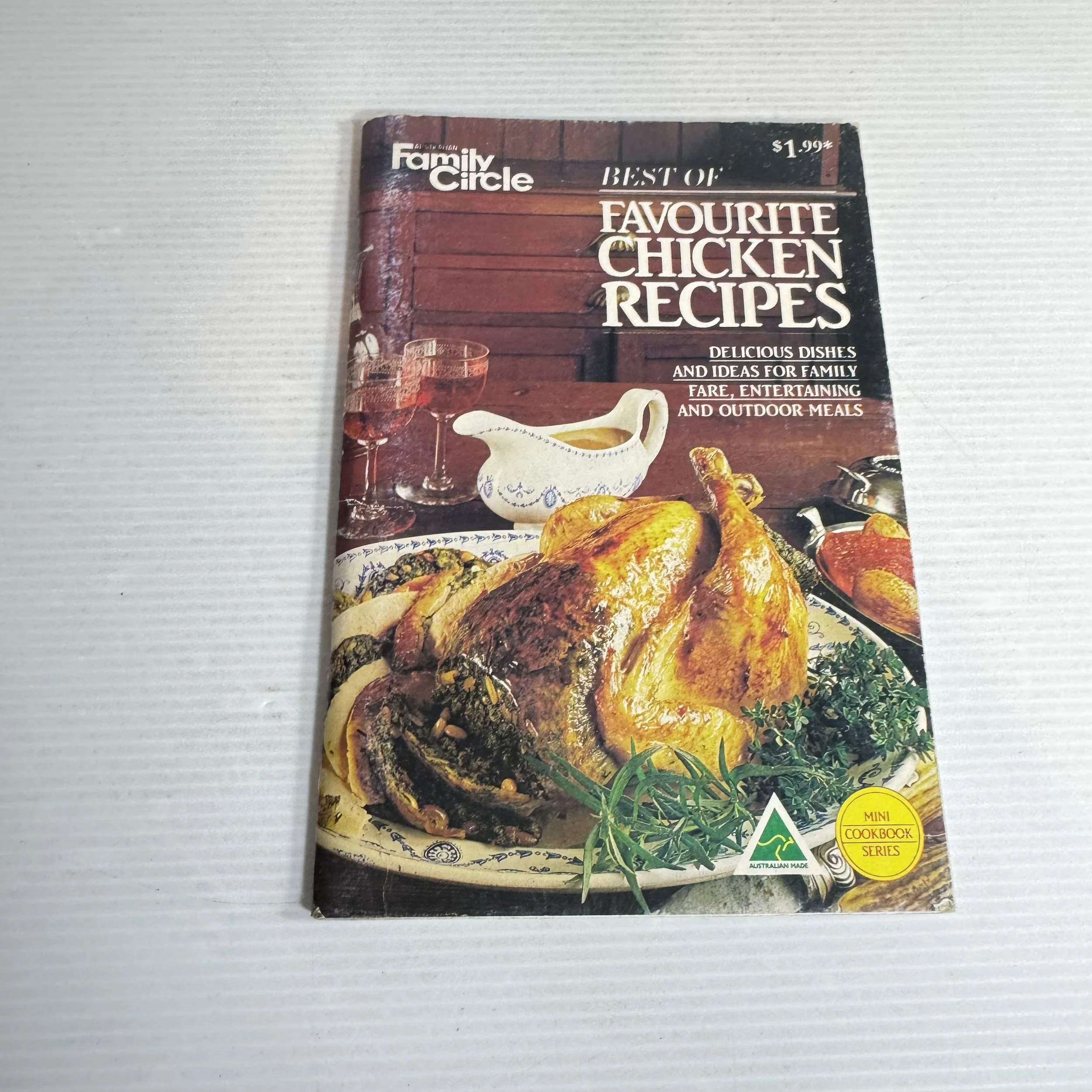 Best of Favourite Chicken Recipes - Family Circle (Vintage 1970's)