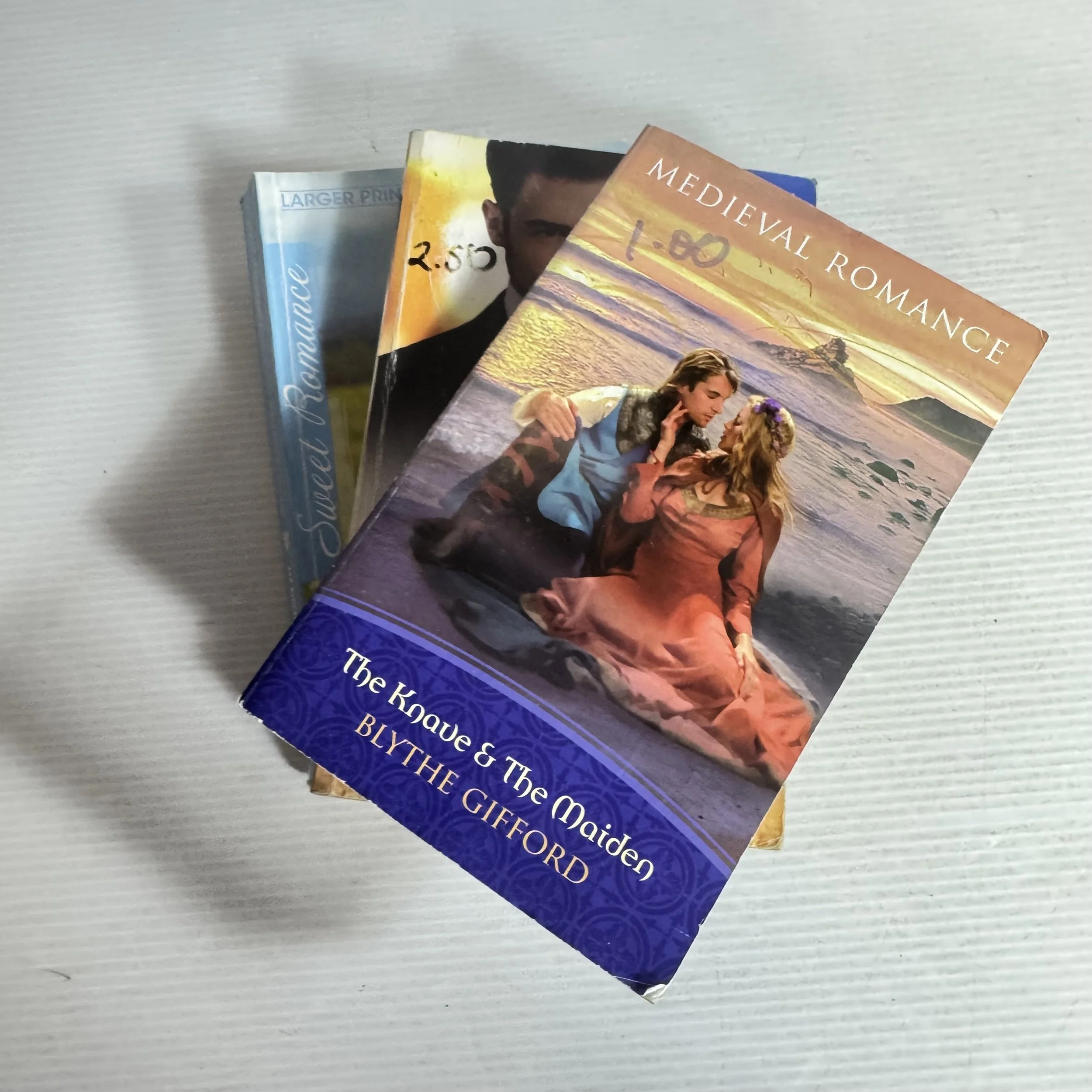 Mills And Boon Book Bundle x 3 Mixed Theme (322)