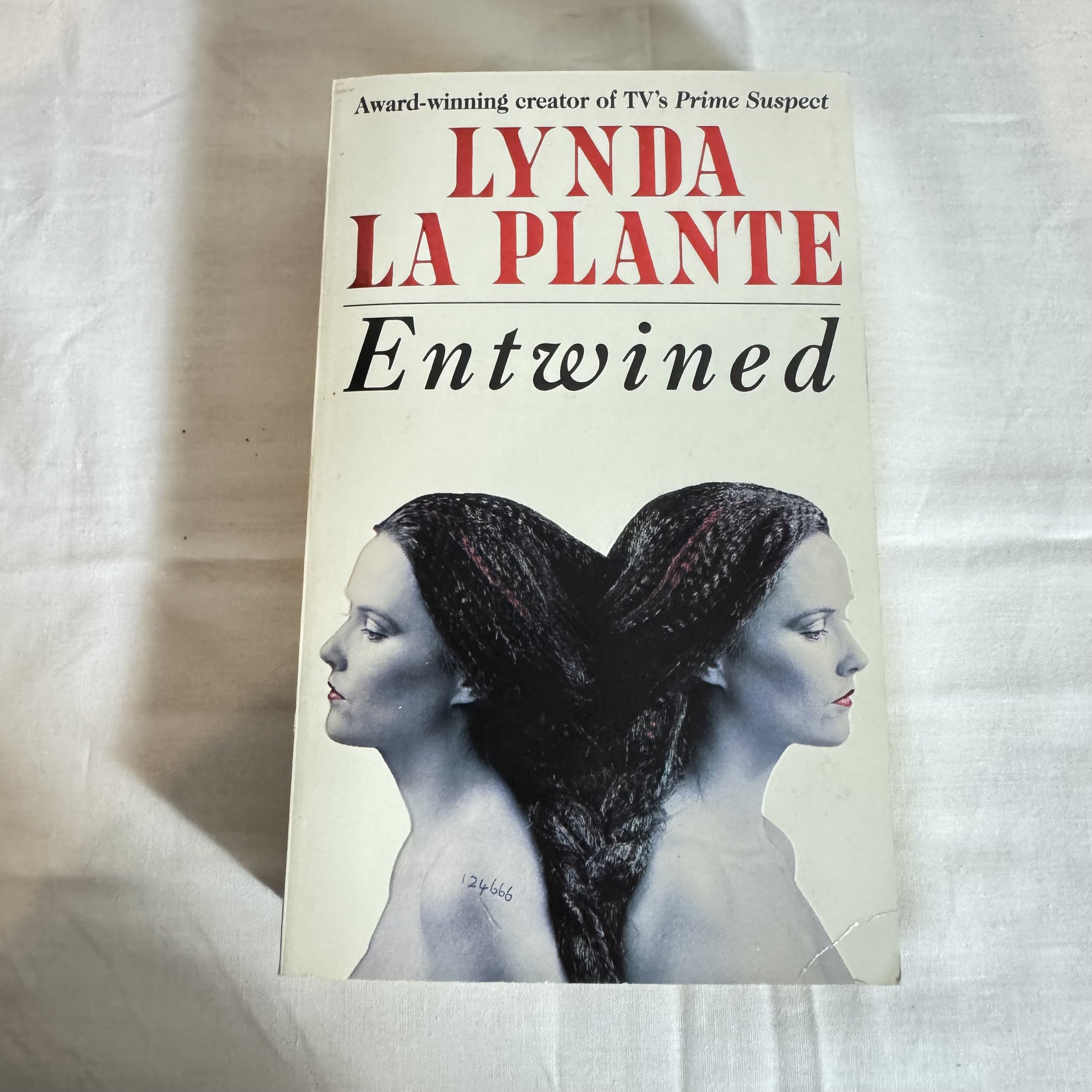 Entwined - Lynda La Plante