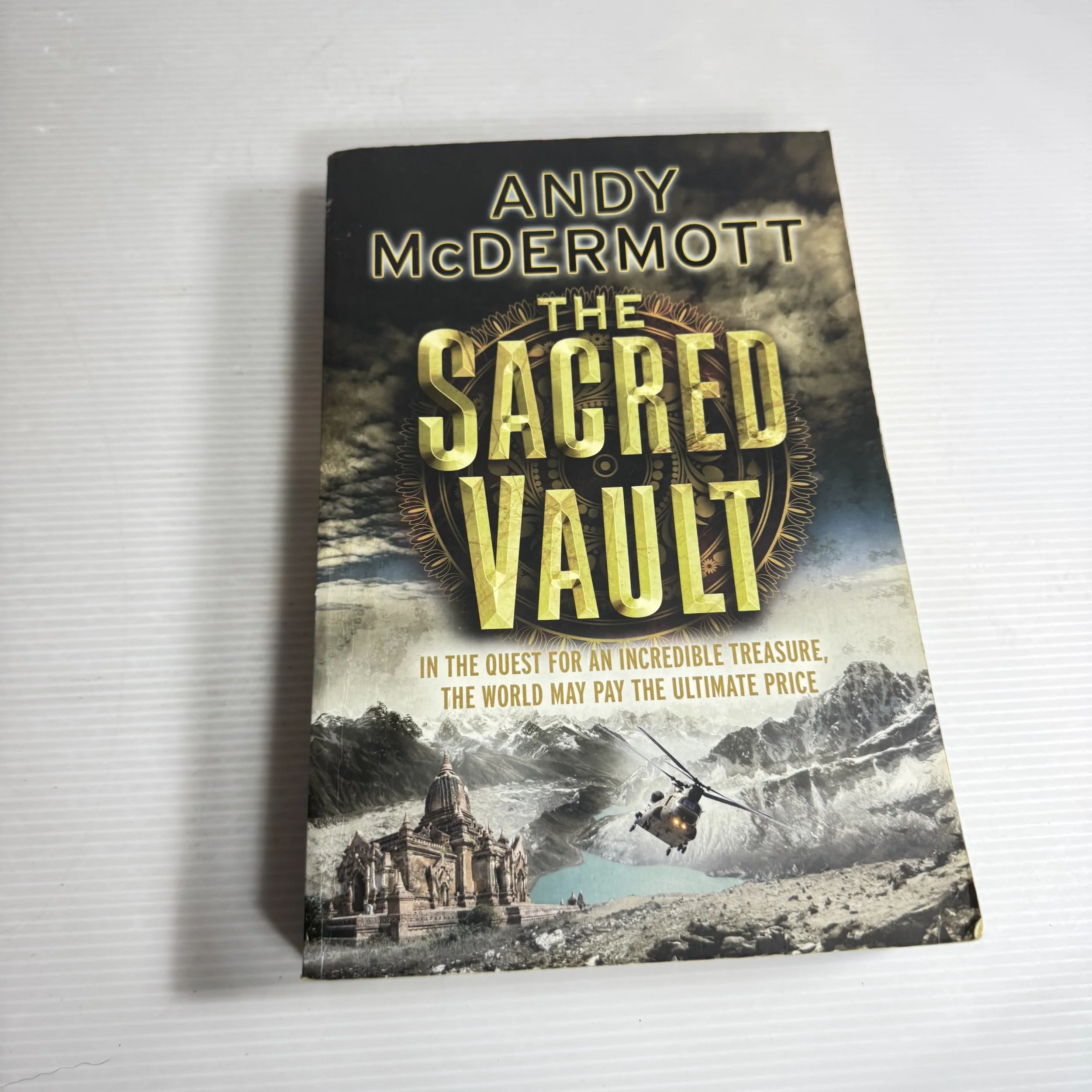 The Sacred Vault - Andy McDermott