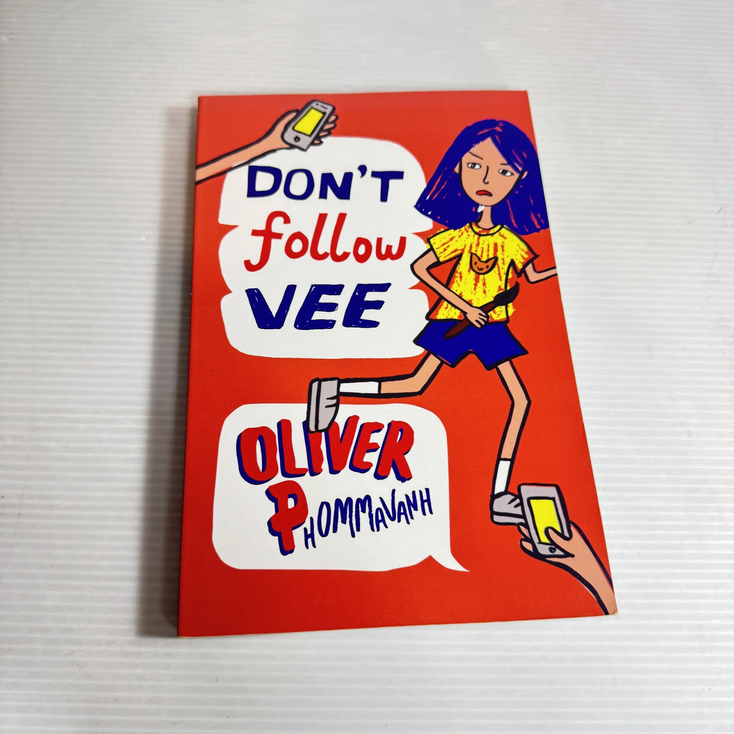 Don't Follow Vee - Oliver Phommavanh