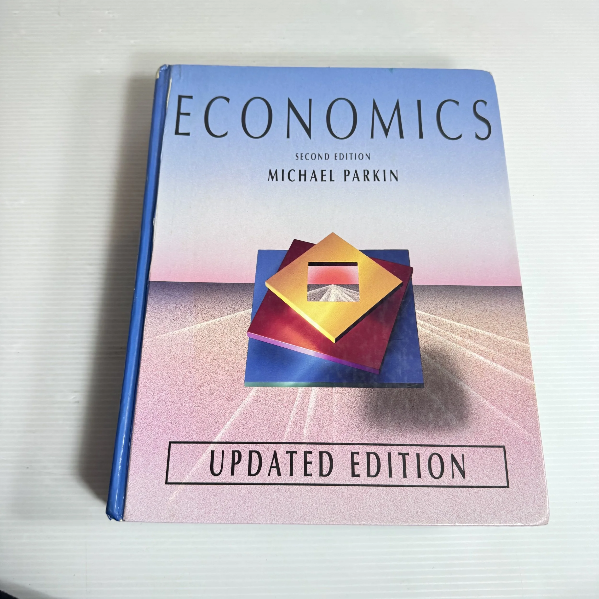 Economics Updated Edition (2nd Ed.) - Michael Parkin