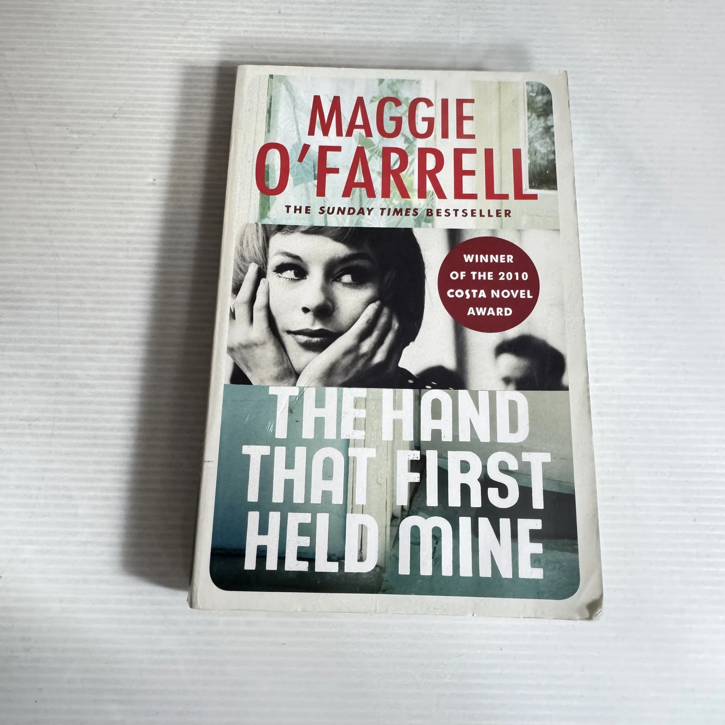 The Hand That First Held Mine - Maggie O'Farrell