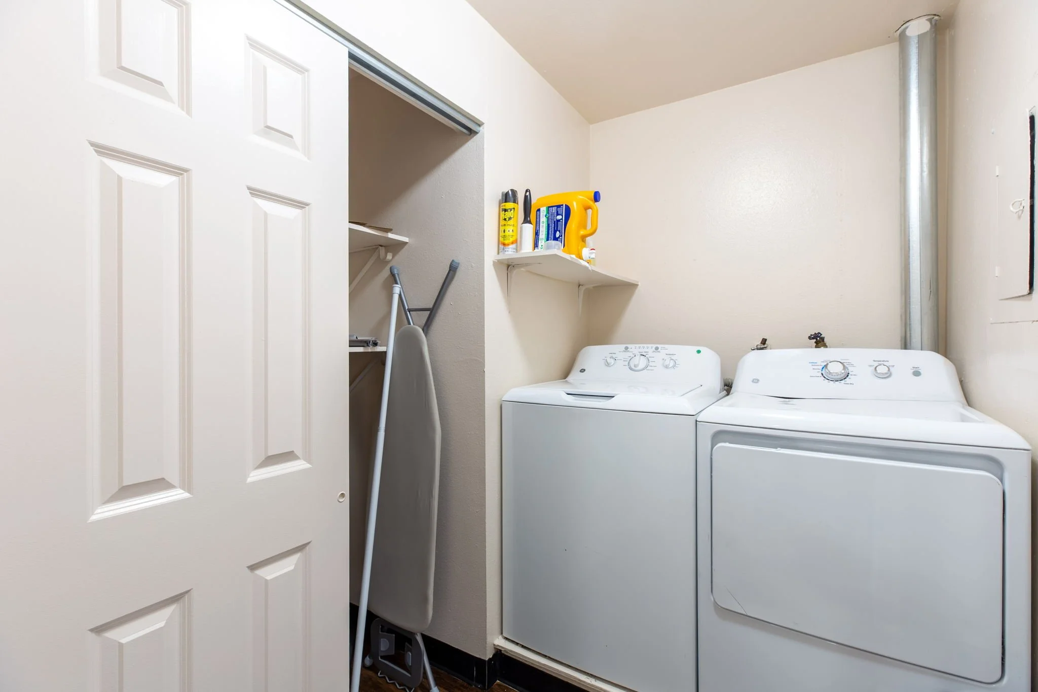 8-web-or-mls-3240-s-180th-st-49.jpg