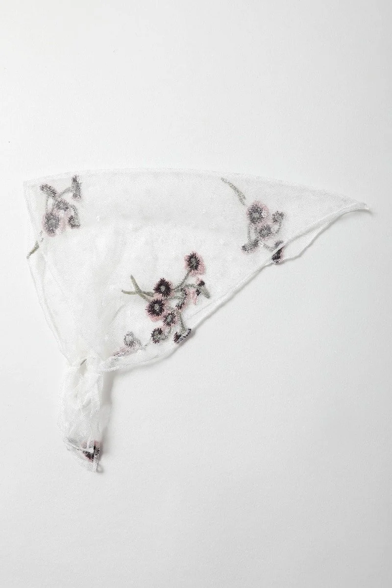 white-tulle-lace-embroidered-poppy-headscarf-supplier.jpg