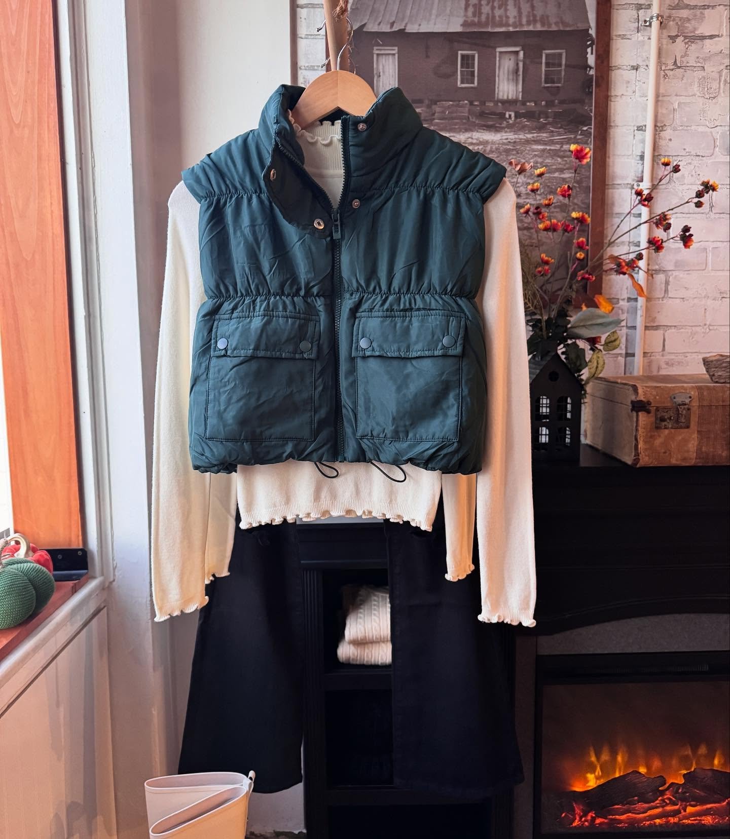 The Congaree Ridge Vest has arrived. Evergreen. Lightweight. Easy. A new House of August essential.

#houseofaugust #preserveandco #newarrival #boutiquelife #scboutique #columbiasc #westcolumbiasc #shopping