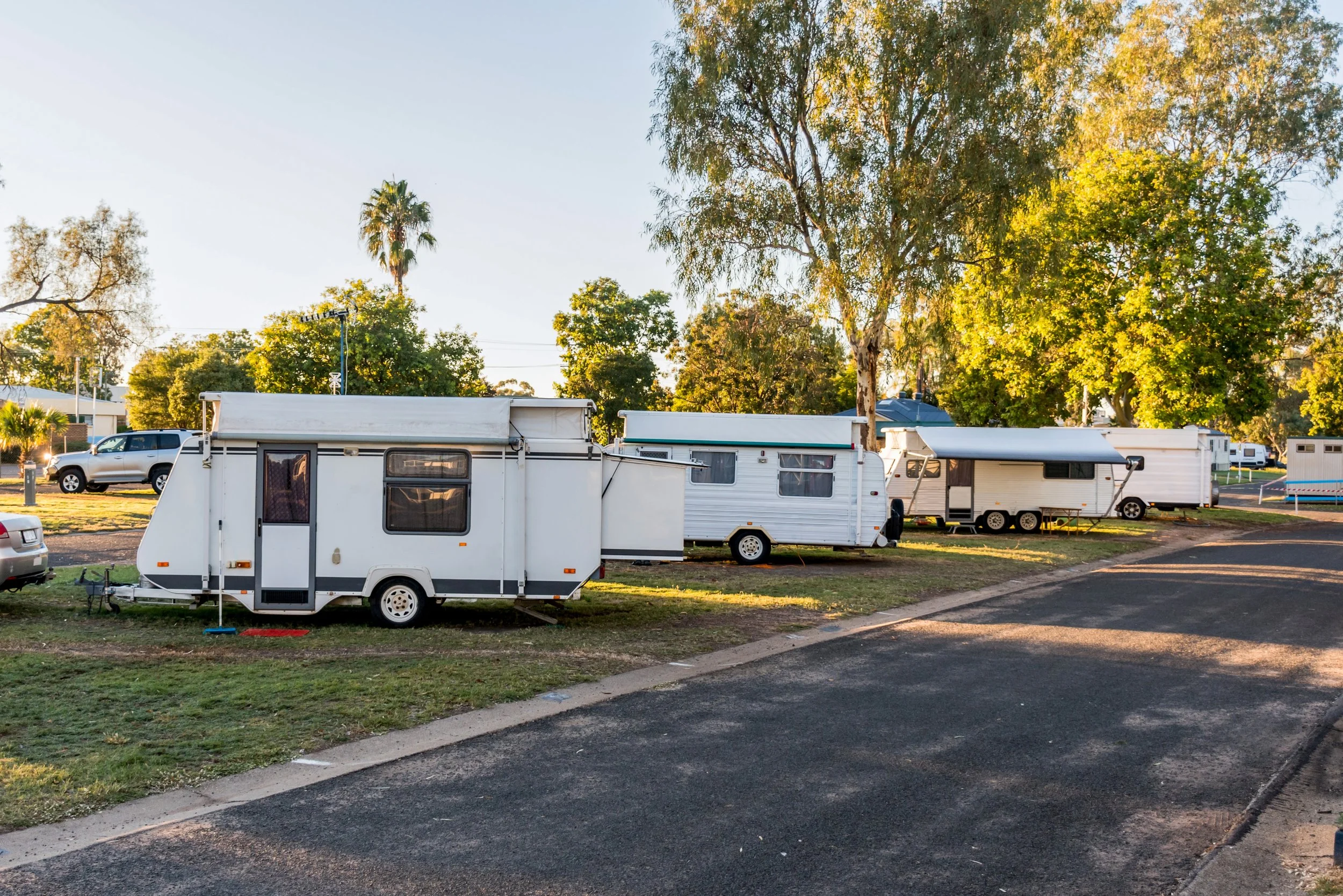 various-rv-caravans-camping-on-campsites-at-the-ca-2025-01-07-06-15-22-utc.jpg