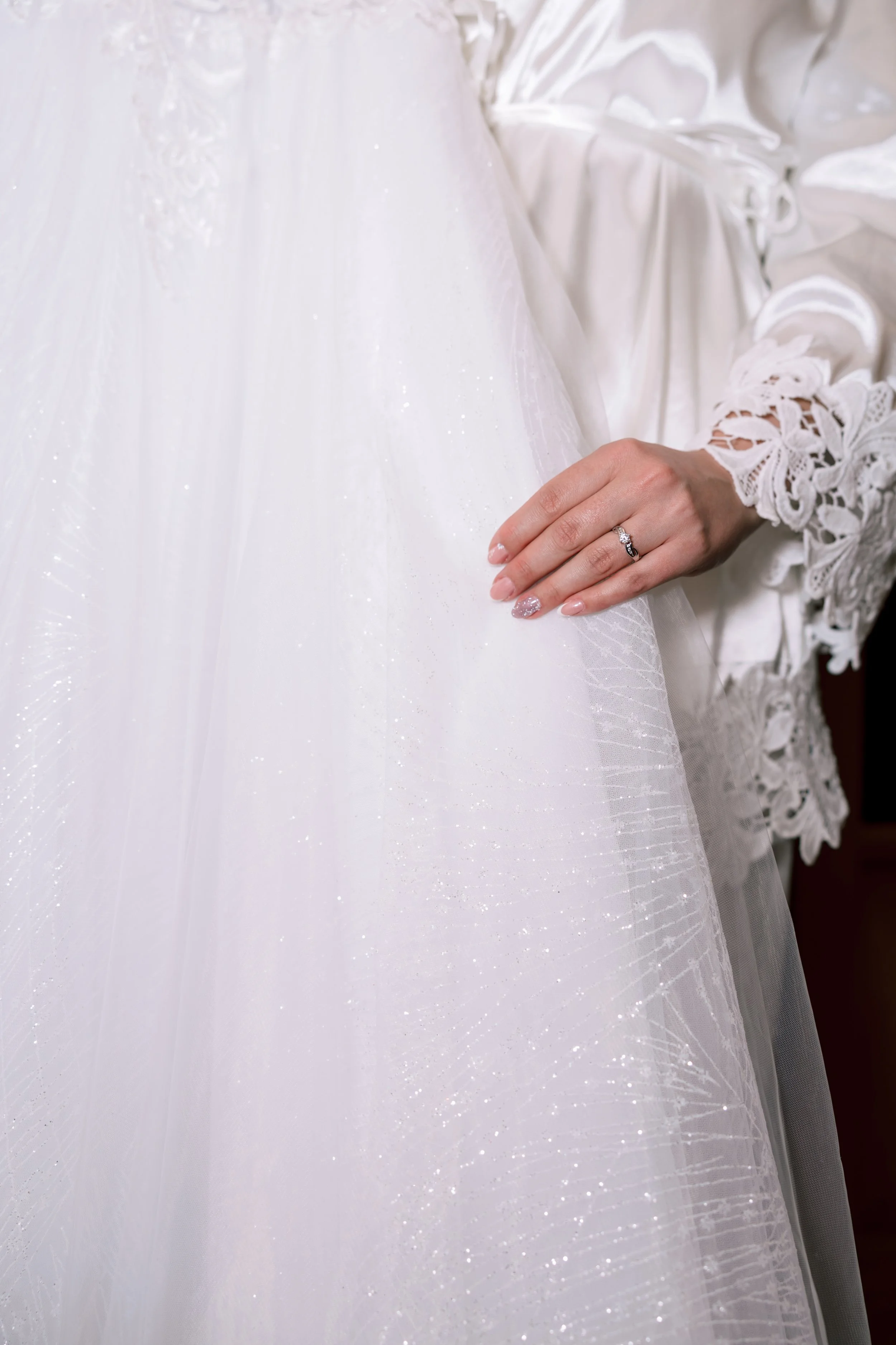 Pillanatkép a menyasszony öltözésén Budapest környékén