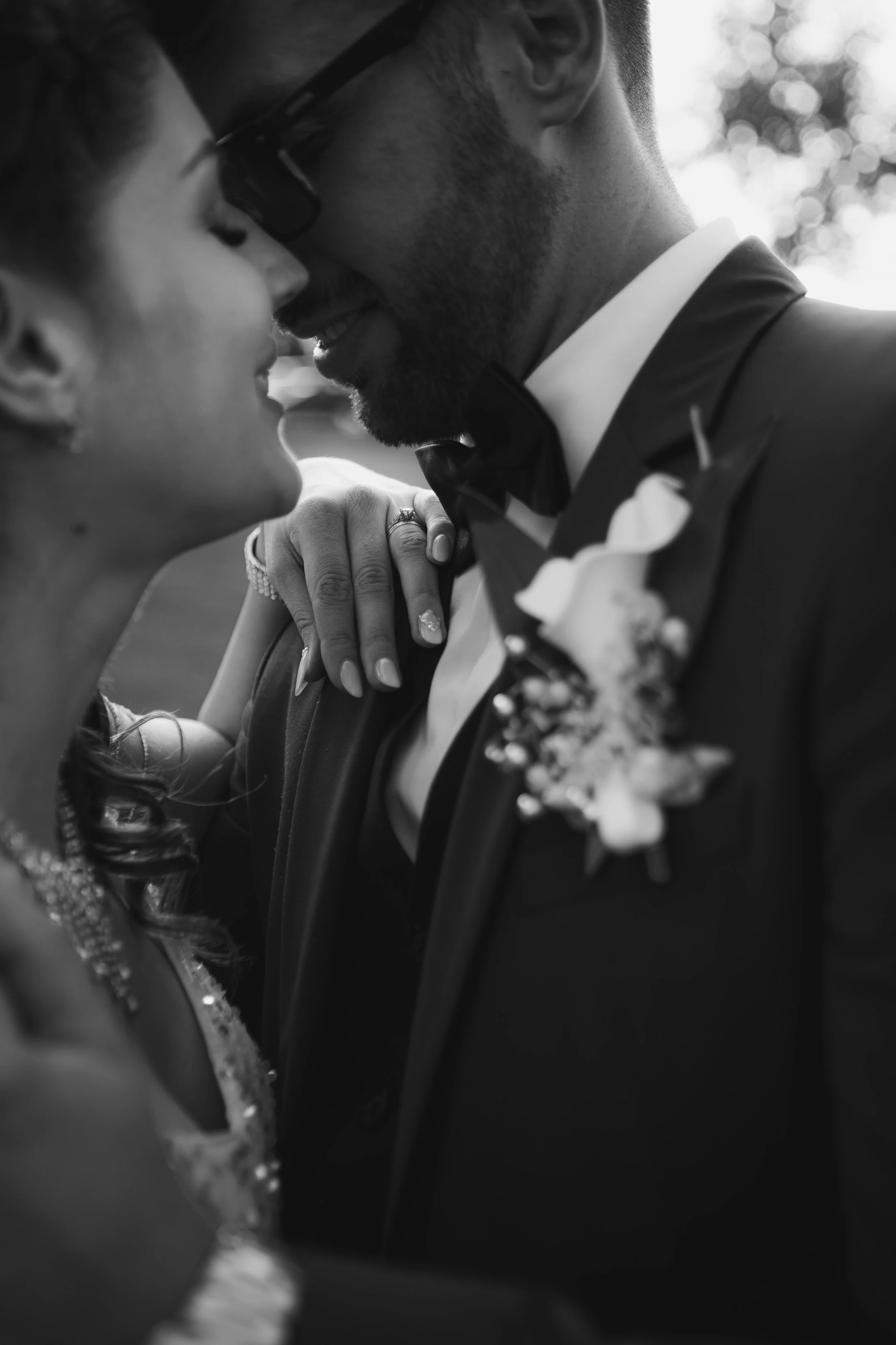 Meghitt esküvői fotózás a Kopaszi gáton. Kéri Levente esküvői fotó