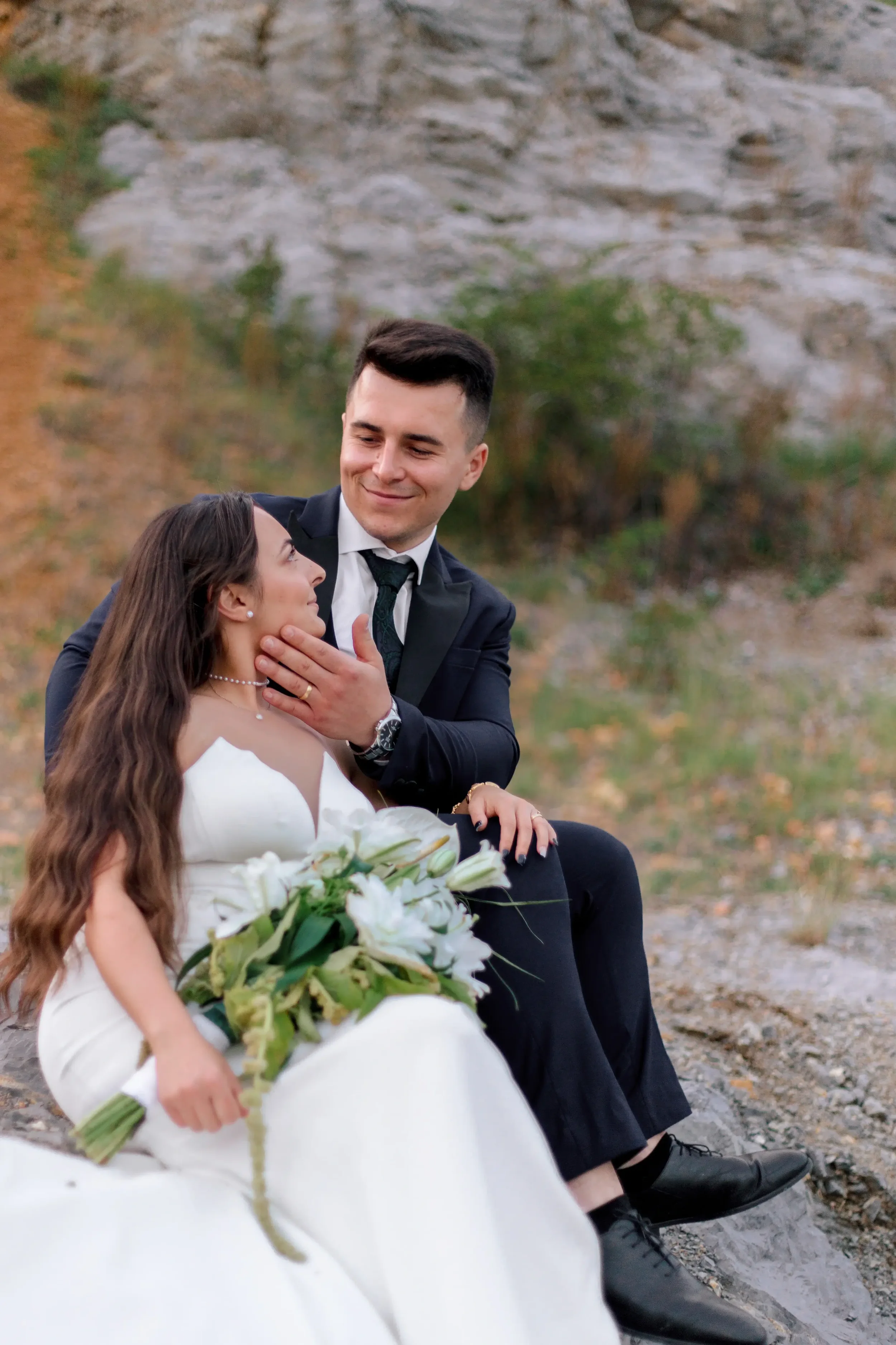 az érzelmek a fókuszban, spontán elkapott pillanat a kreatív fotózáson. Kéri Levente esküvői fotós