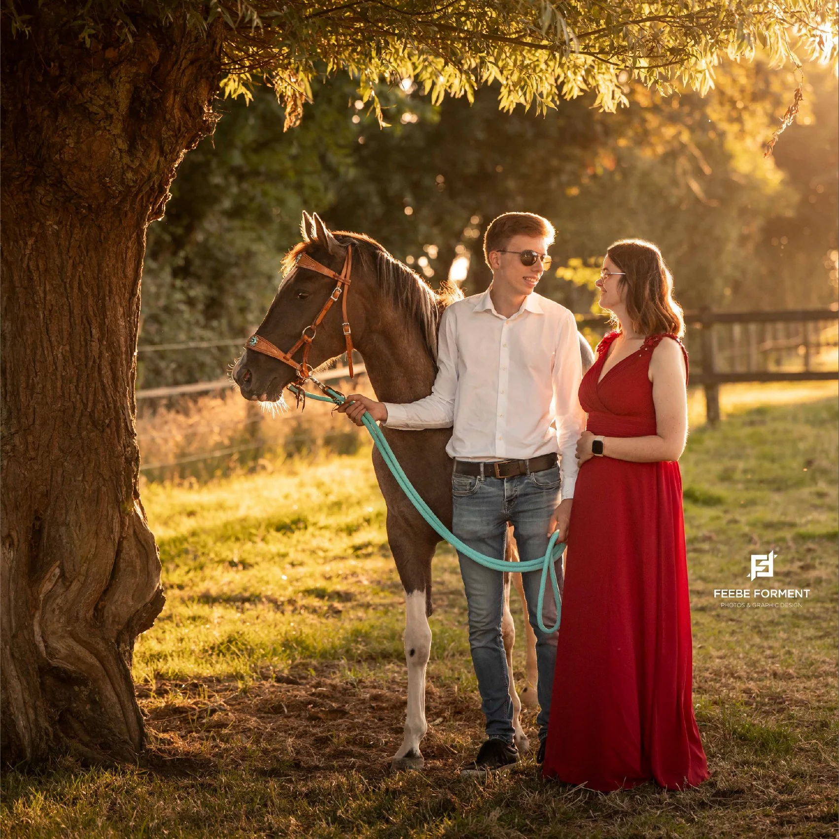 Het is zo bijzonder om te zien hoe klanten (en paarden) terugkomen voor een nieuwe shoot. Lio Kiko stond namelijk als veulentje al eens voor mijn lens tijdens een blackshoot!

Swipe naar de laatste foto voor een blackfoto van baby Lio!

Dankjewel voo