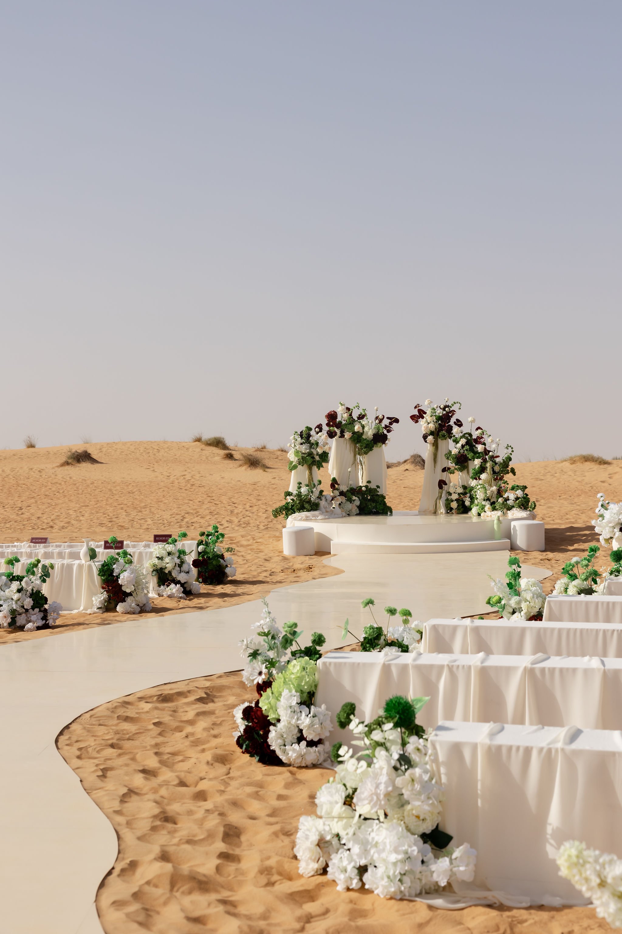dubai-desert-resort-wedding-ceremony-