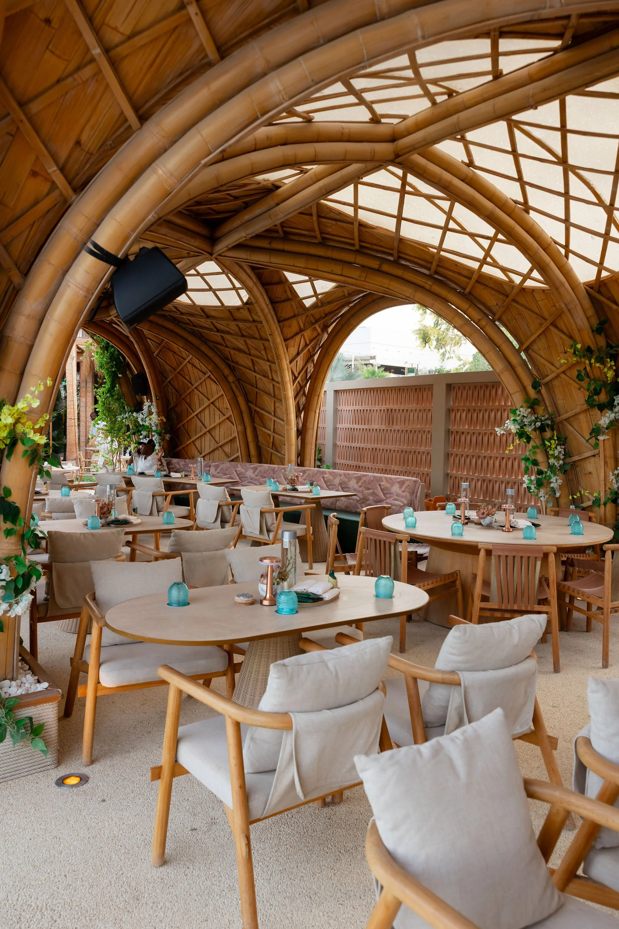 dubai-desert-resort-wedding-ceremony-