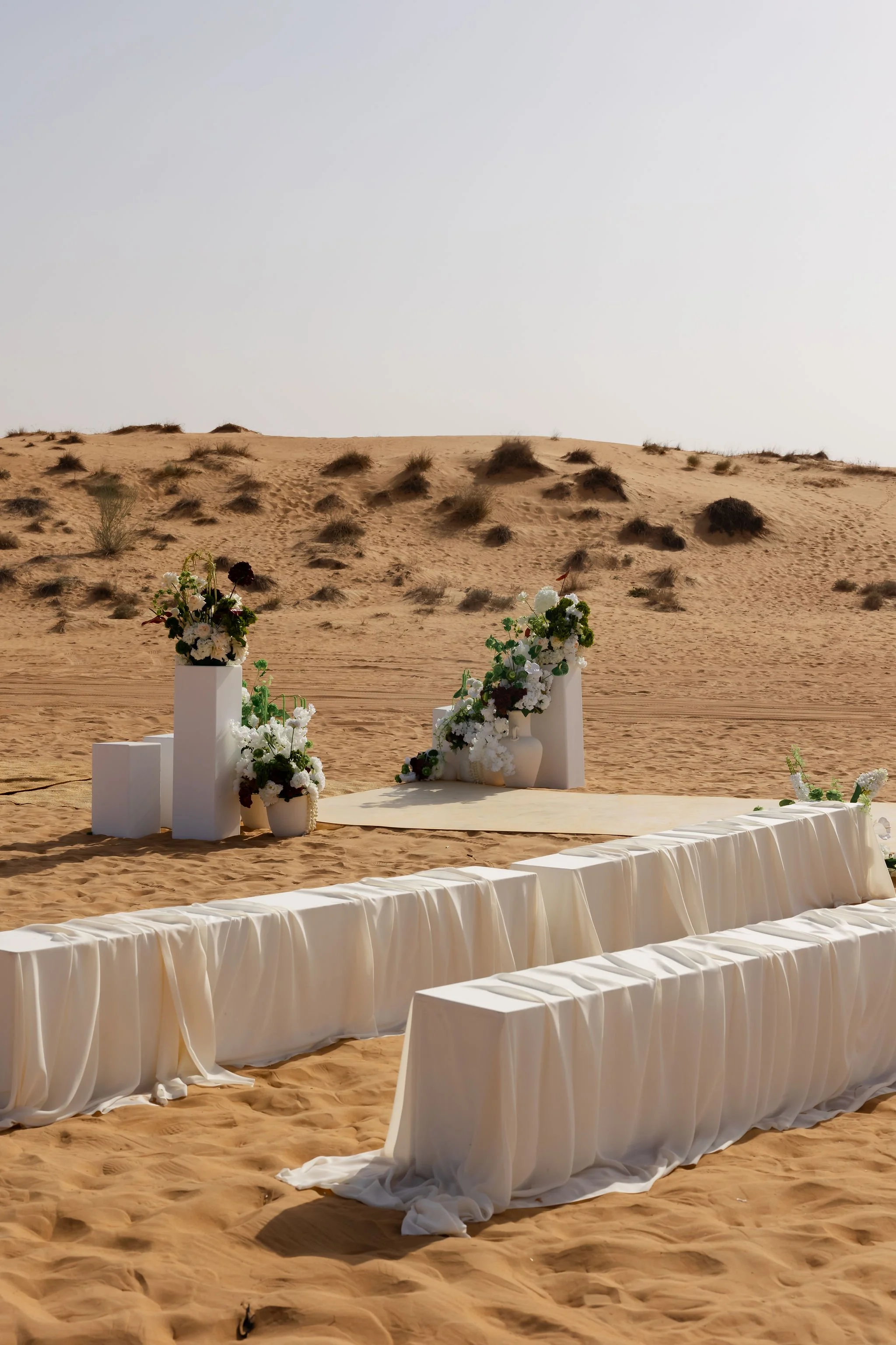 dubai-desert-resort-wedding-ceremony-