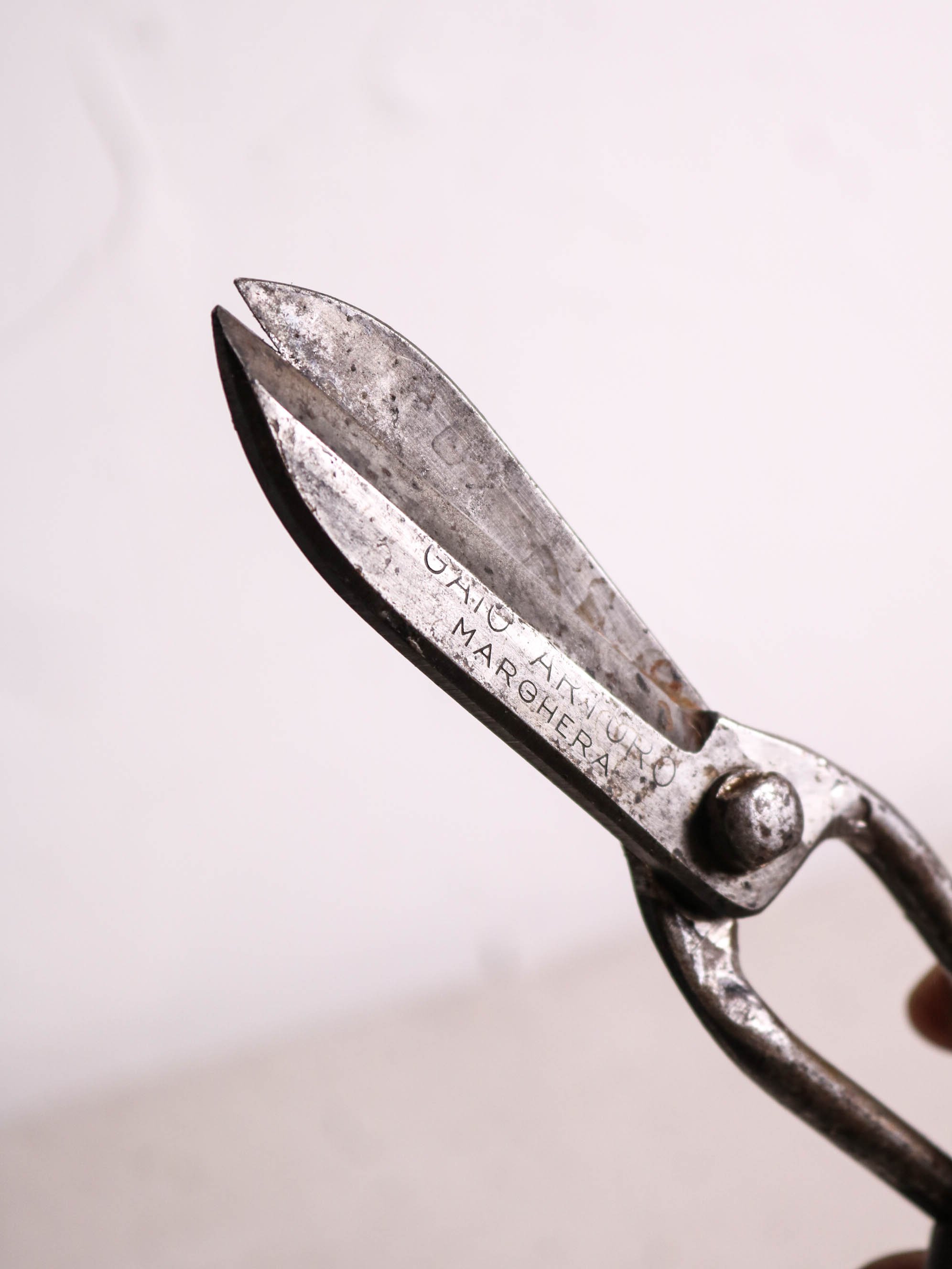 Fig. 9 Medium Arturo trim shears. Notice the tips don't come to a point which allows you to stay in the cut when trimming a lip.