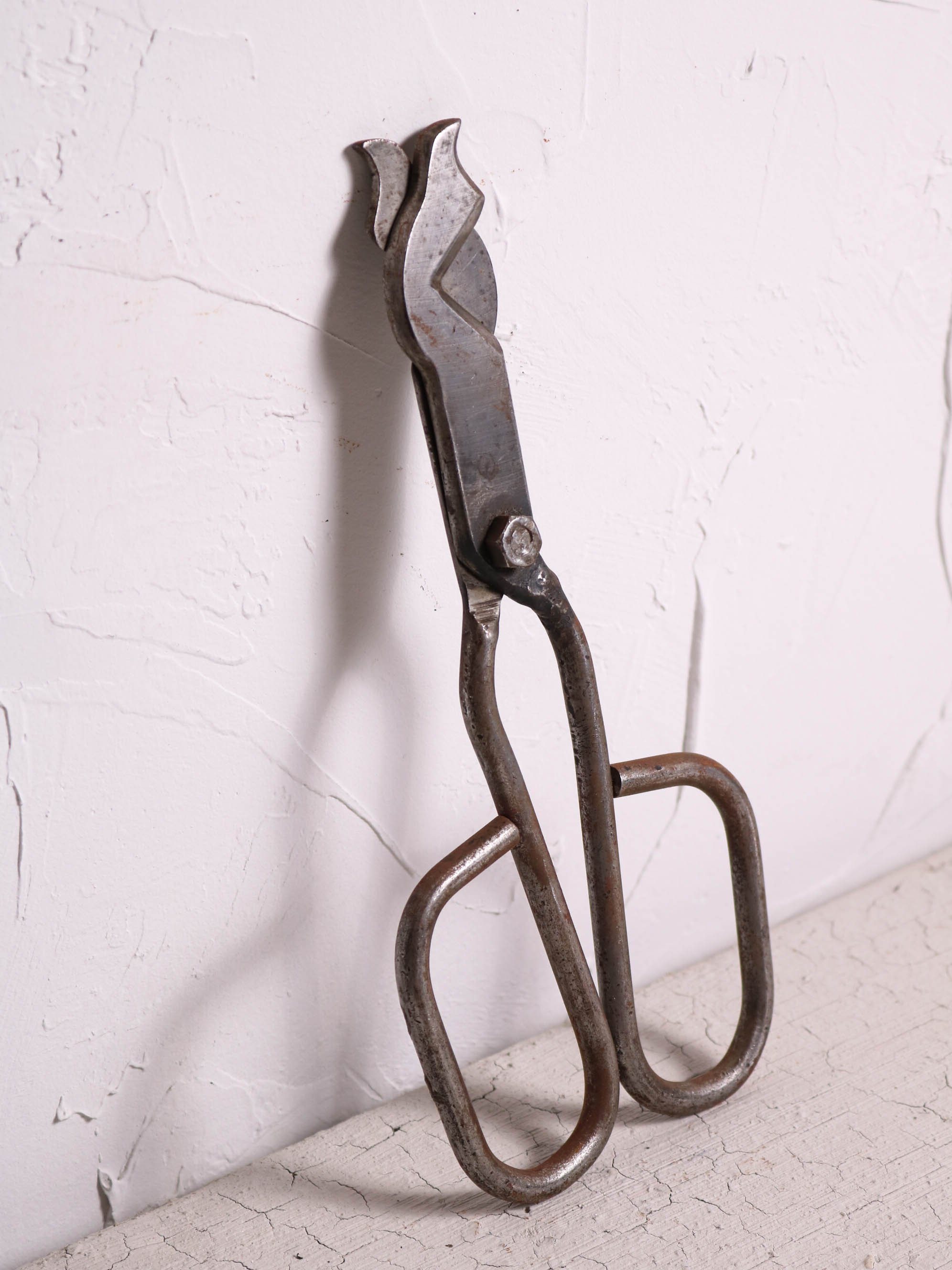 Fig. 11 Vintage Essemce Unmarked.