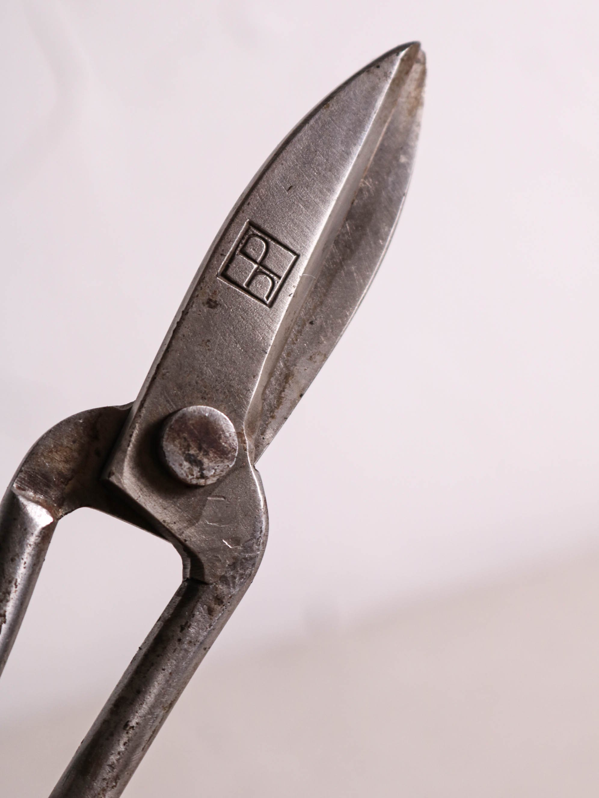 FIg. 14 Asheville-made Putsch bubble shears. Marked Edelstahl.