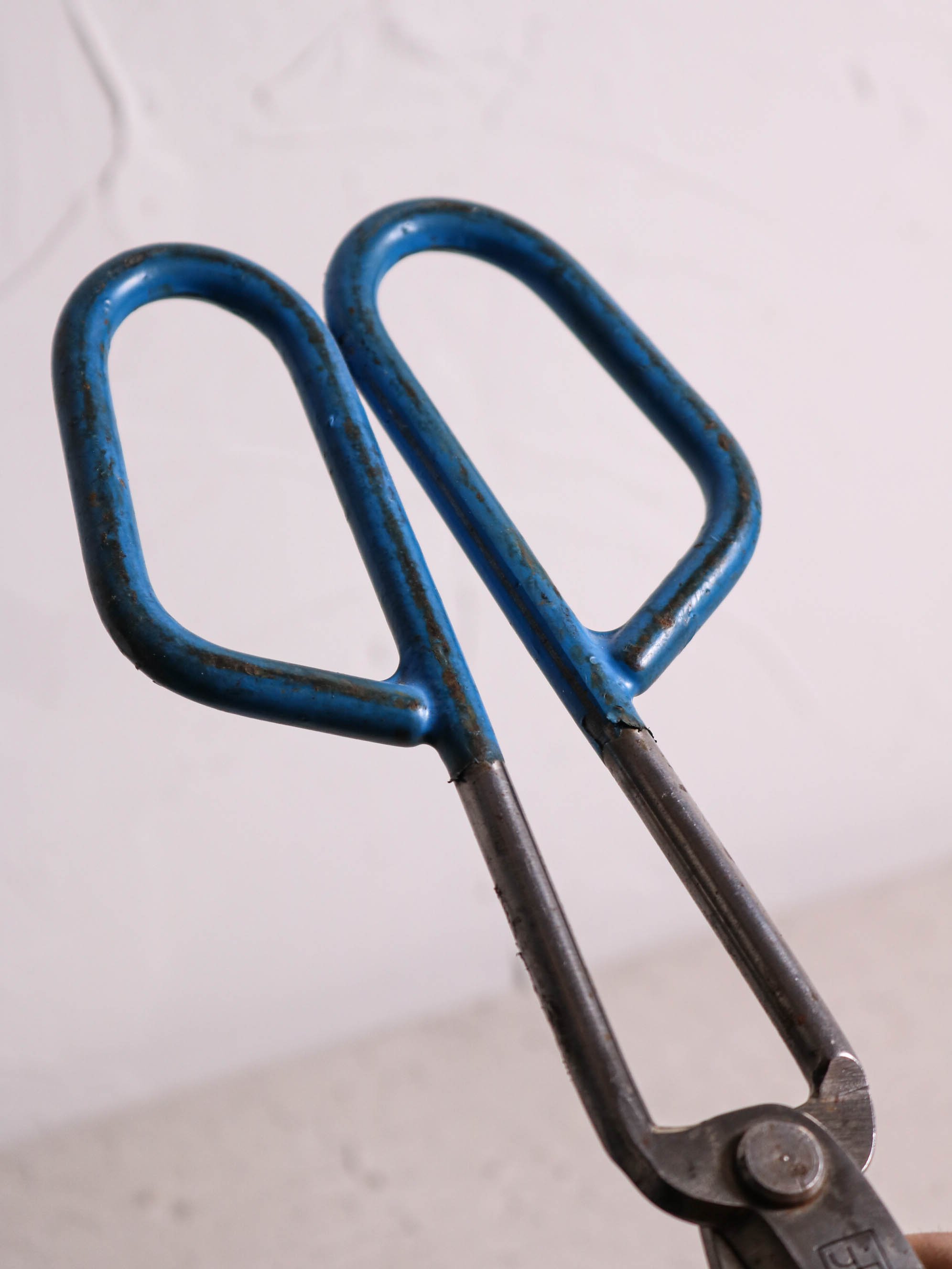 Fig. 12 Post 1972 Asheville-made Putsch trim shears.