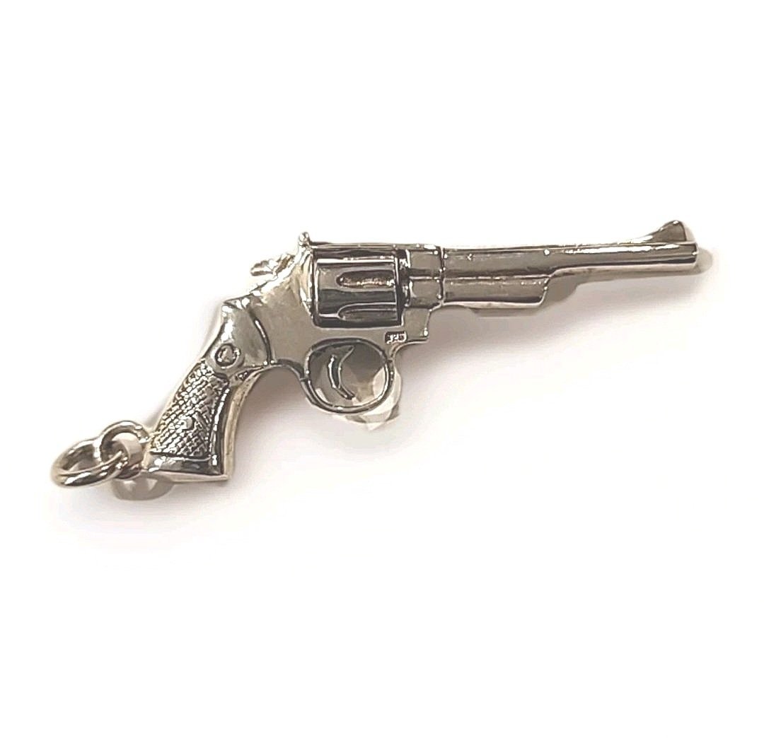 revolver%2B2..jpg