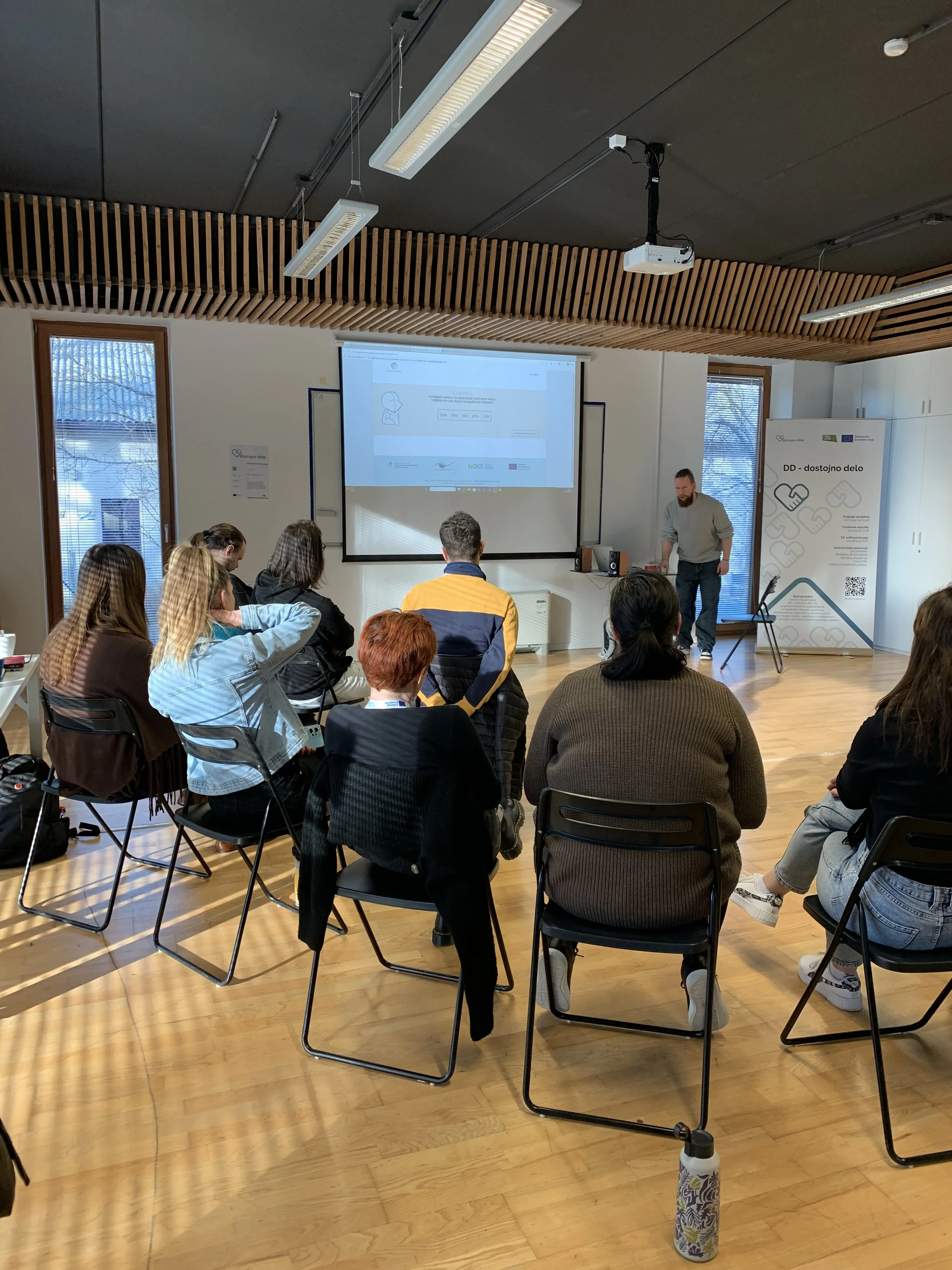 Usposabljanje DD-dostojno delo v Ajdovščini