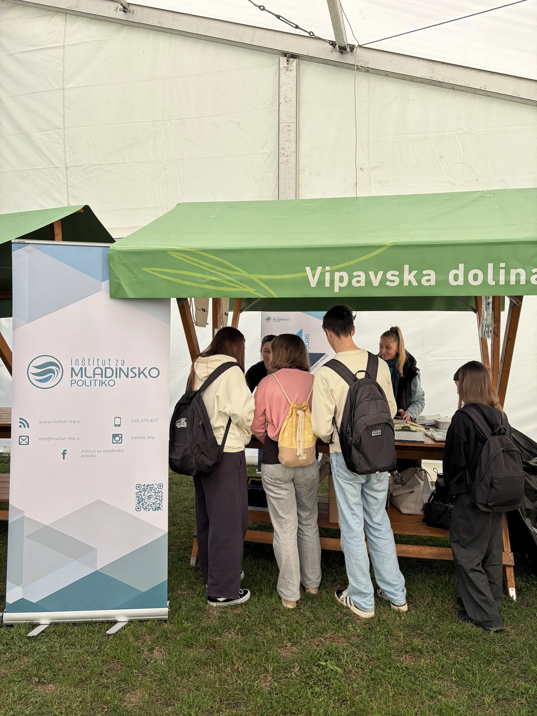 Inštitut za mladinsko politiko na dogodku InCastra