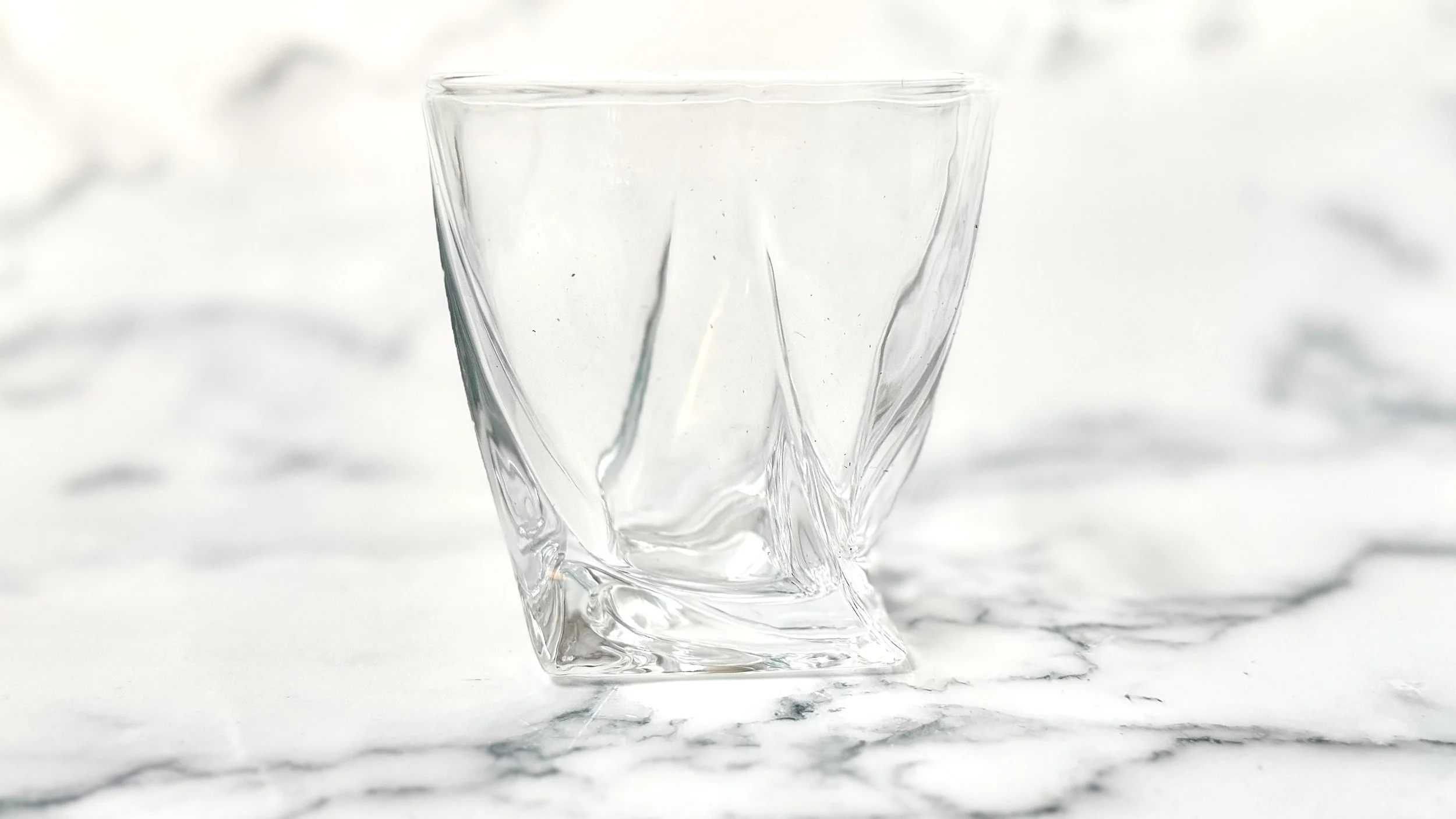 Jen Shannon Whiskey Glasses for Whiskey Smokers 2.jpg