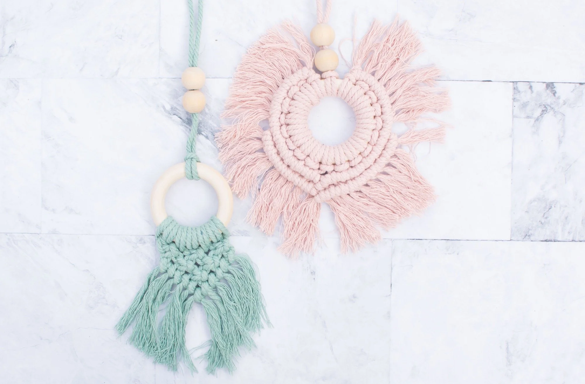 macrame-keychains-and-diffusers-02.jpg