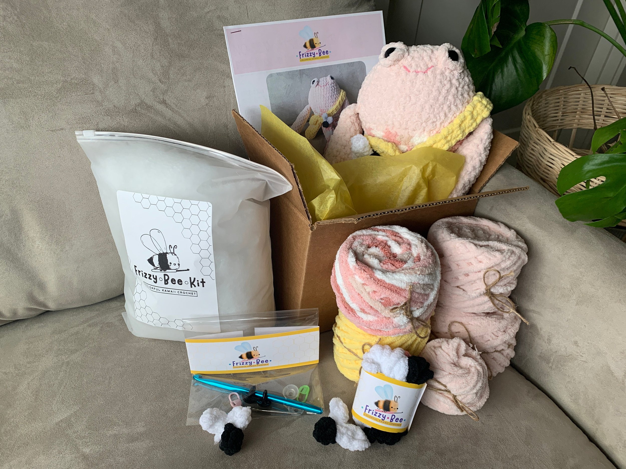 https://i.etsystatic.com/12758336/r/il/182da3/6087638474/il_fullxfull.6087638474_dvgo.jpg