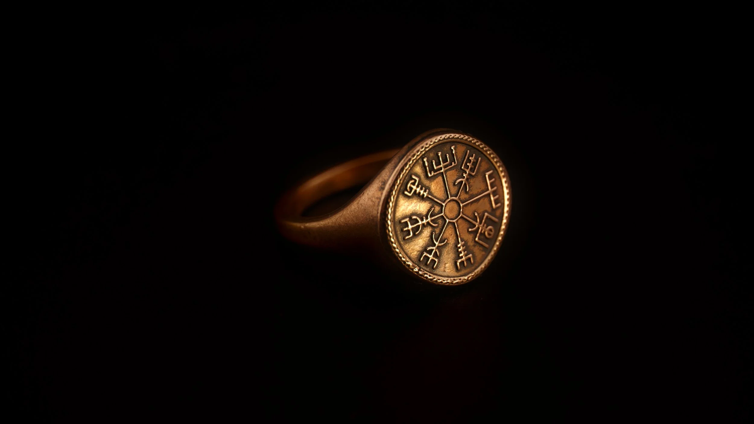 Bronze Norse Vegvisir Signet Ring