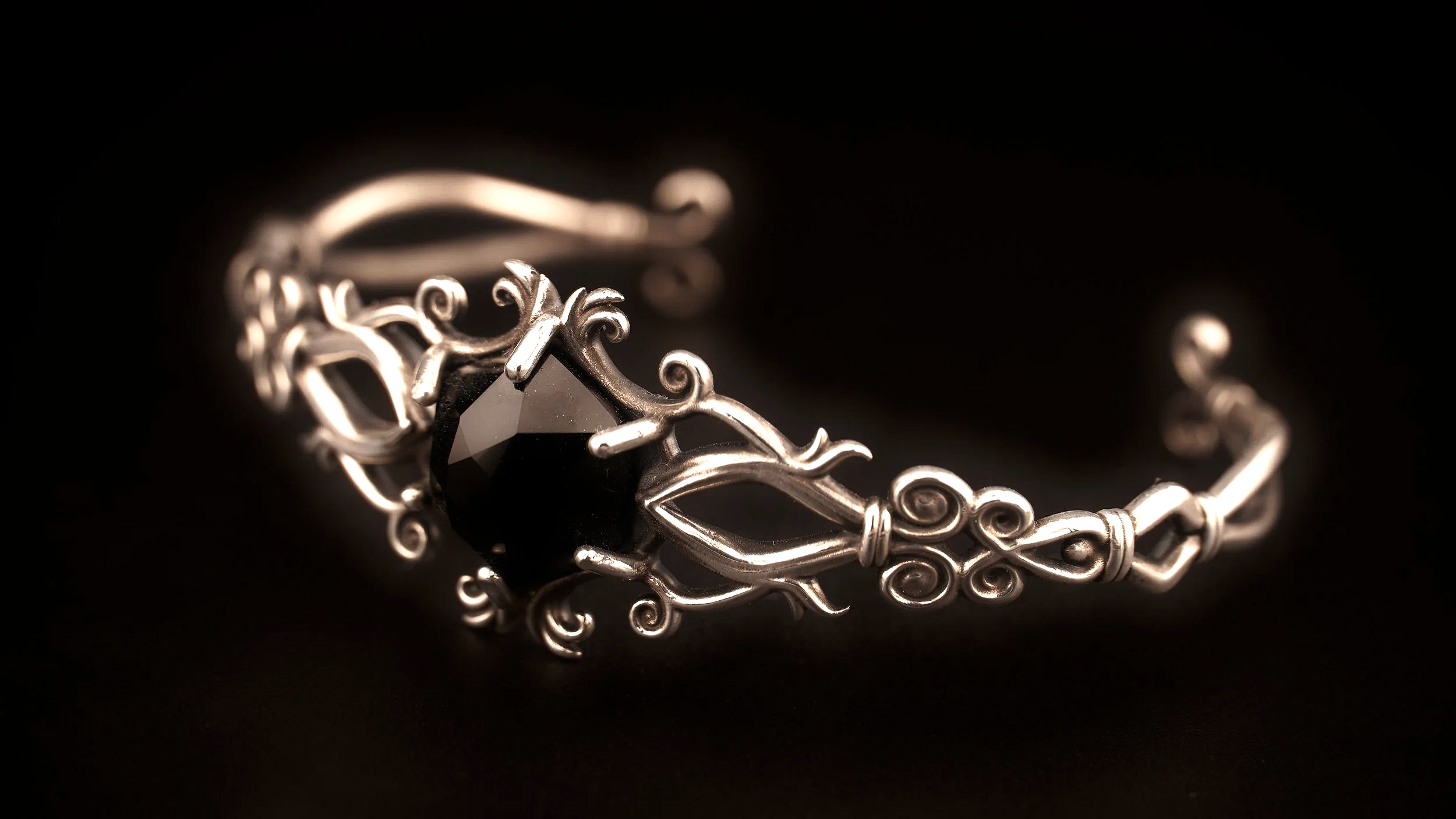 Victorian Cuff with Onyx